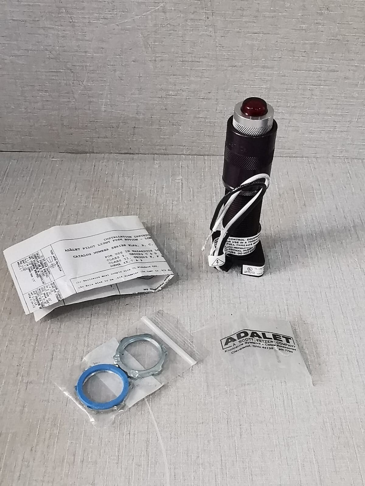 ADALET SERIES XLP R Long Series EXPLOSION PROOF XLPR (120V)