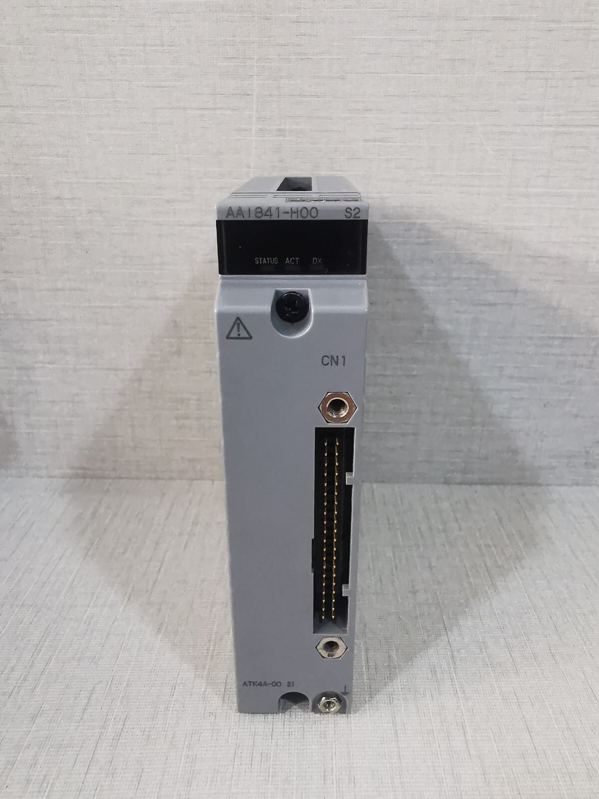YOKOGAWA AAI841-H00 S2 ANALOG INPUT /OUTPUT MODULE W/ ATK4A-00 S1