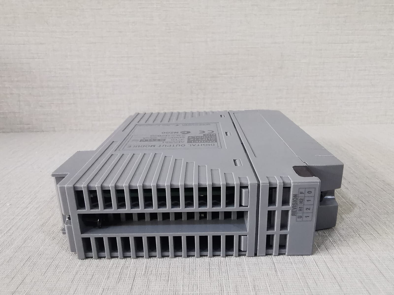 Yokogawa ADV551-P10 STYLE S2 ADV551 YOKOGAWA ADV551-P10 STYLE S2 DIGITAL OUTPUT MODULE W/ ATD5A-00 S1 8