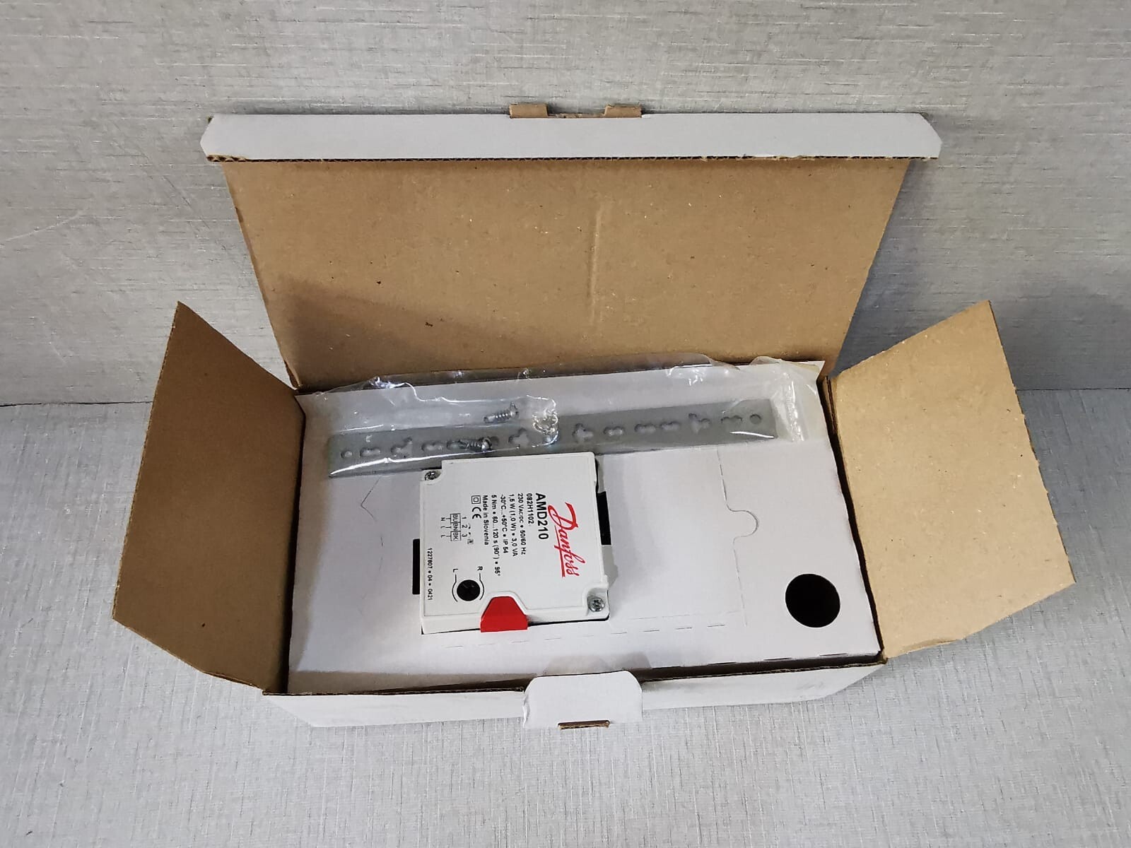 Danfoss 082H1102 Danfoss AMD 210 Electrical Actuator 082H1102 9