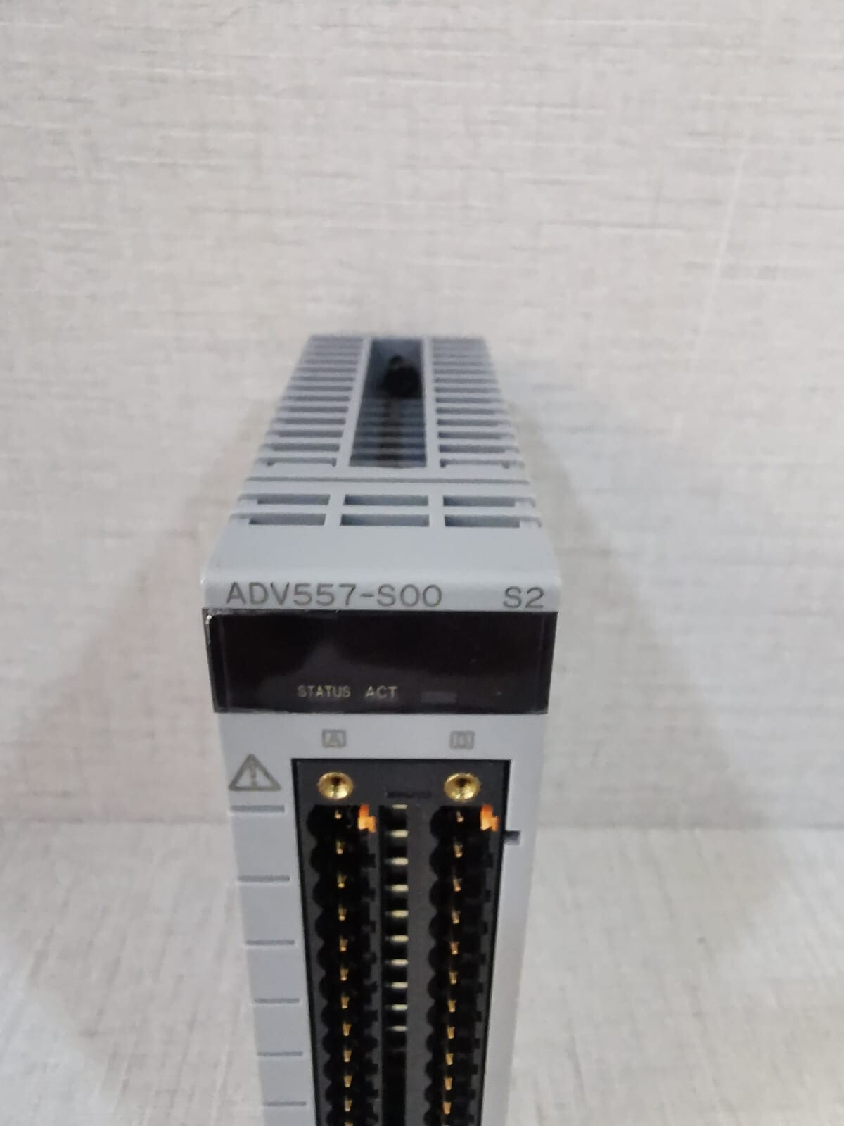 Yokogawa ADV557-S00 S2 YOKOGAWA ADV557-S00 S2 DIGITAL OUTPUT MODULE 24VDC- 50mA 2