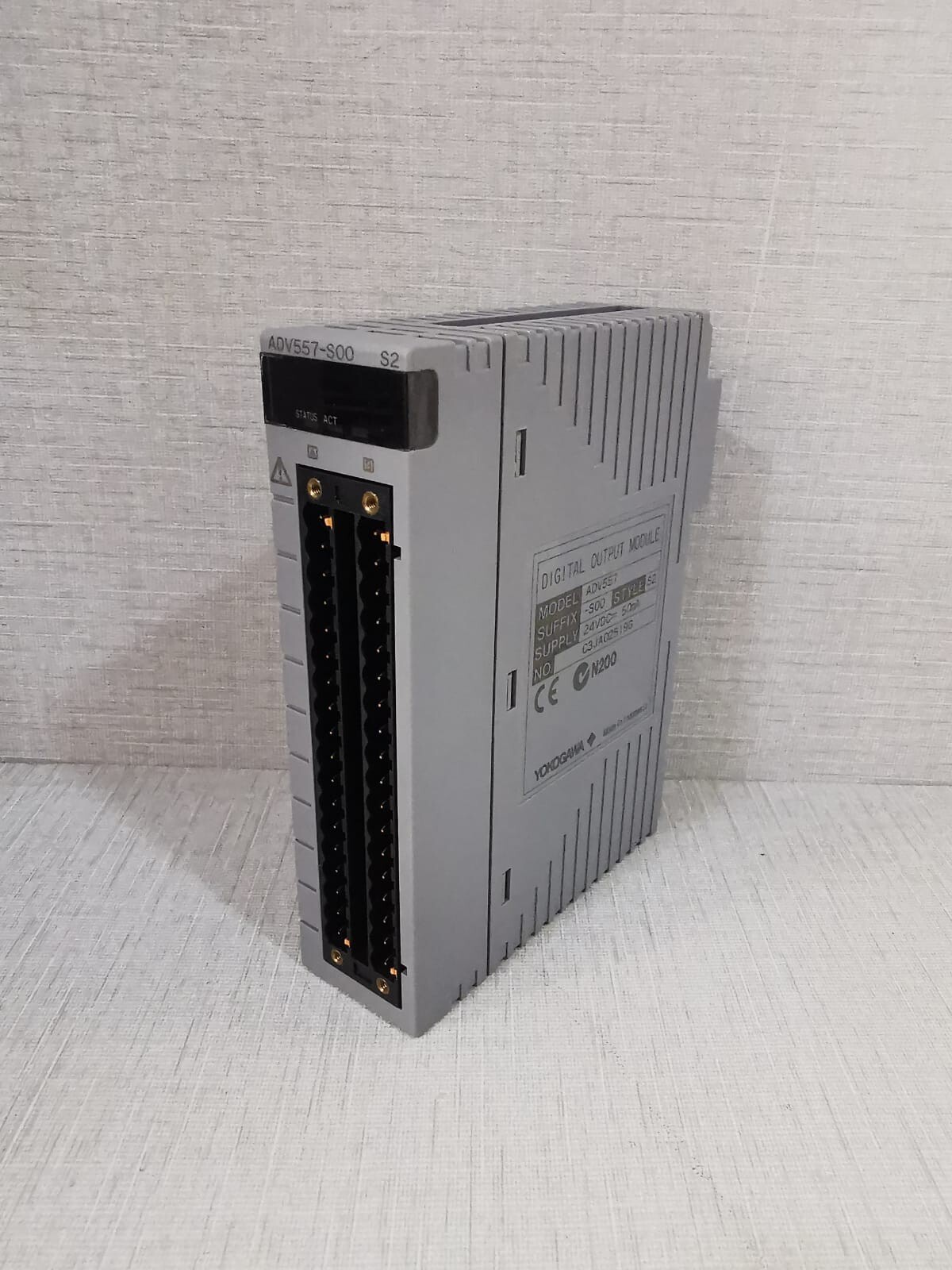 Yokogawa ADV557-S00 S2 YOKOGAWA ADV557-S00 S2 DIGITAL OUTPUT MODULE 24VDC- 50mA 4