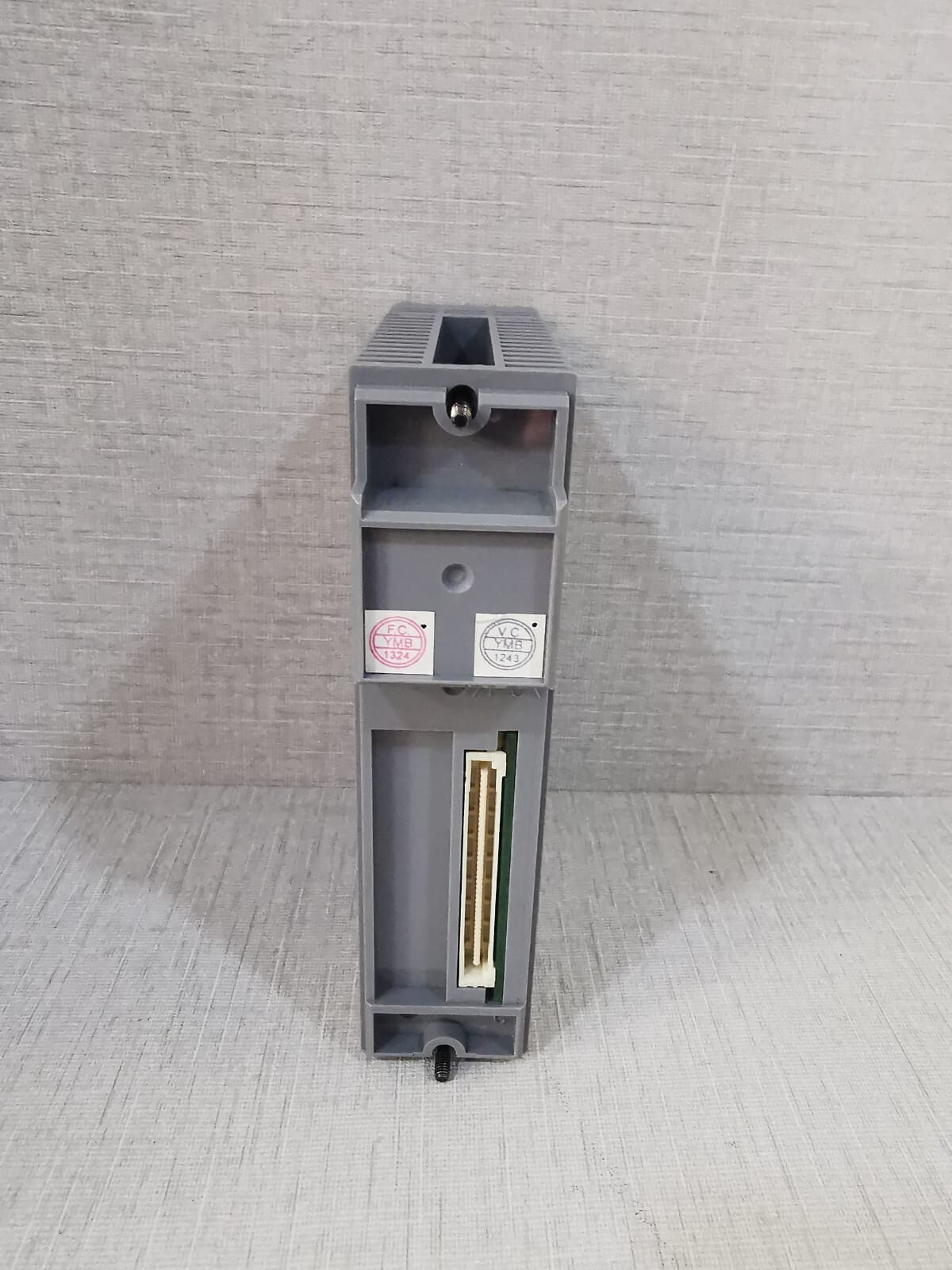 Yokogawa ADV557-S00 S2 YOKOGAWA ADV557-S00 S2 DIGITAL OUTPUT MODULE 24VDC- 50mA 9