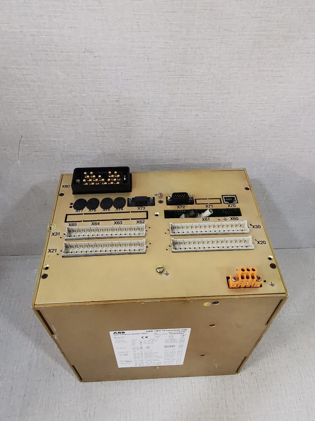 ABB 752001/3WA6I ABB REF542PLUS BASE UNIT 752001/3WA6I -UNIT ONLY 9