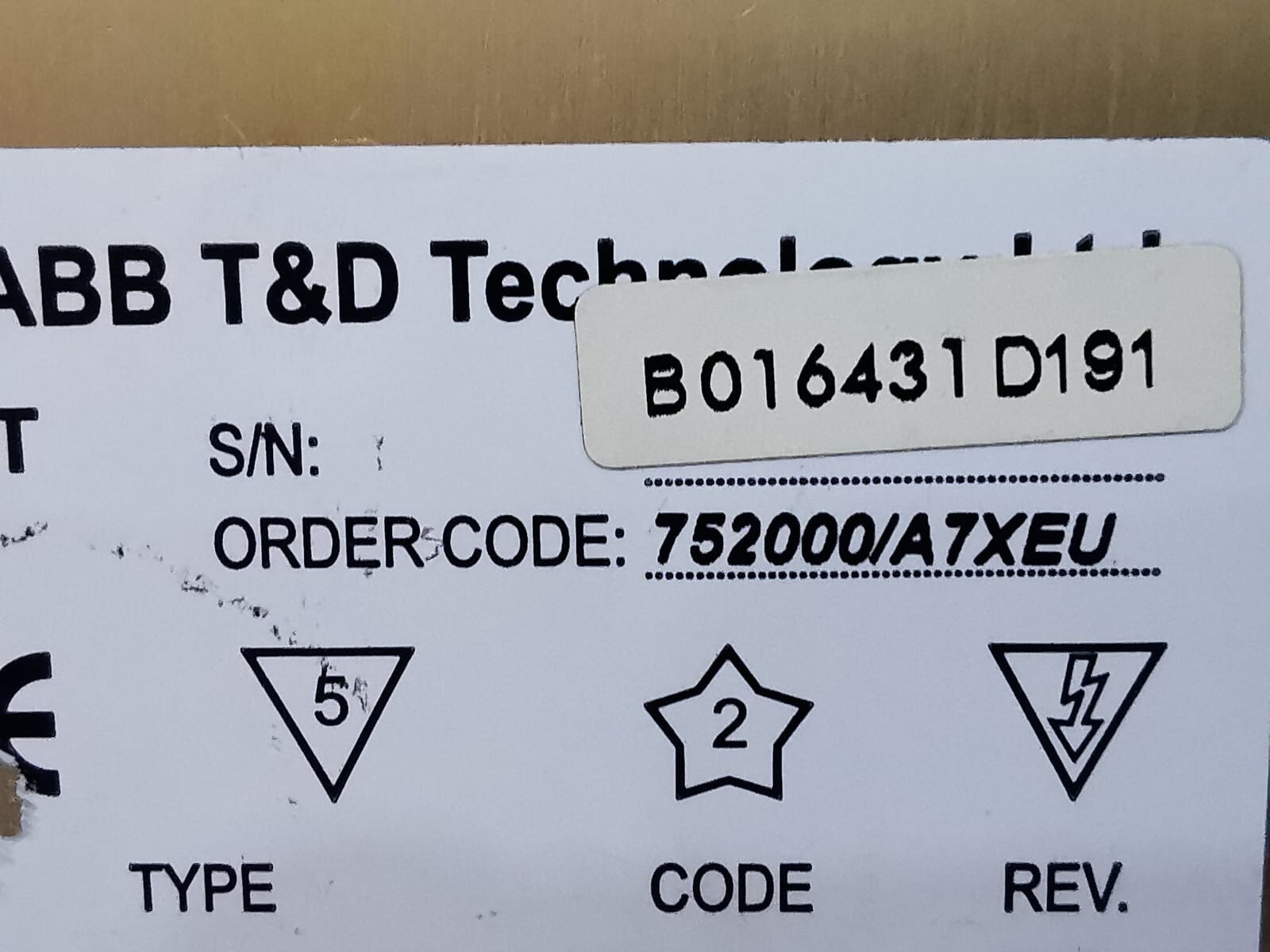 ABB 752000/A7XEU ABB REF542PLUS BASE UNIT 752000/A7XEU-UNIT ONLY 2