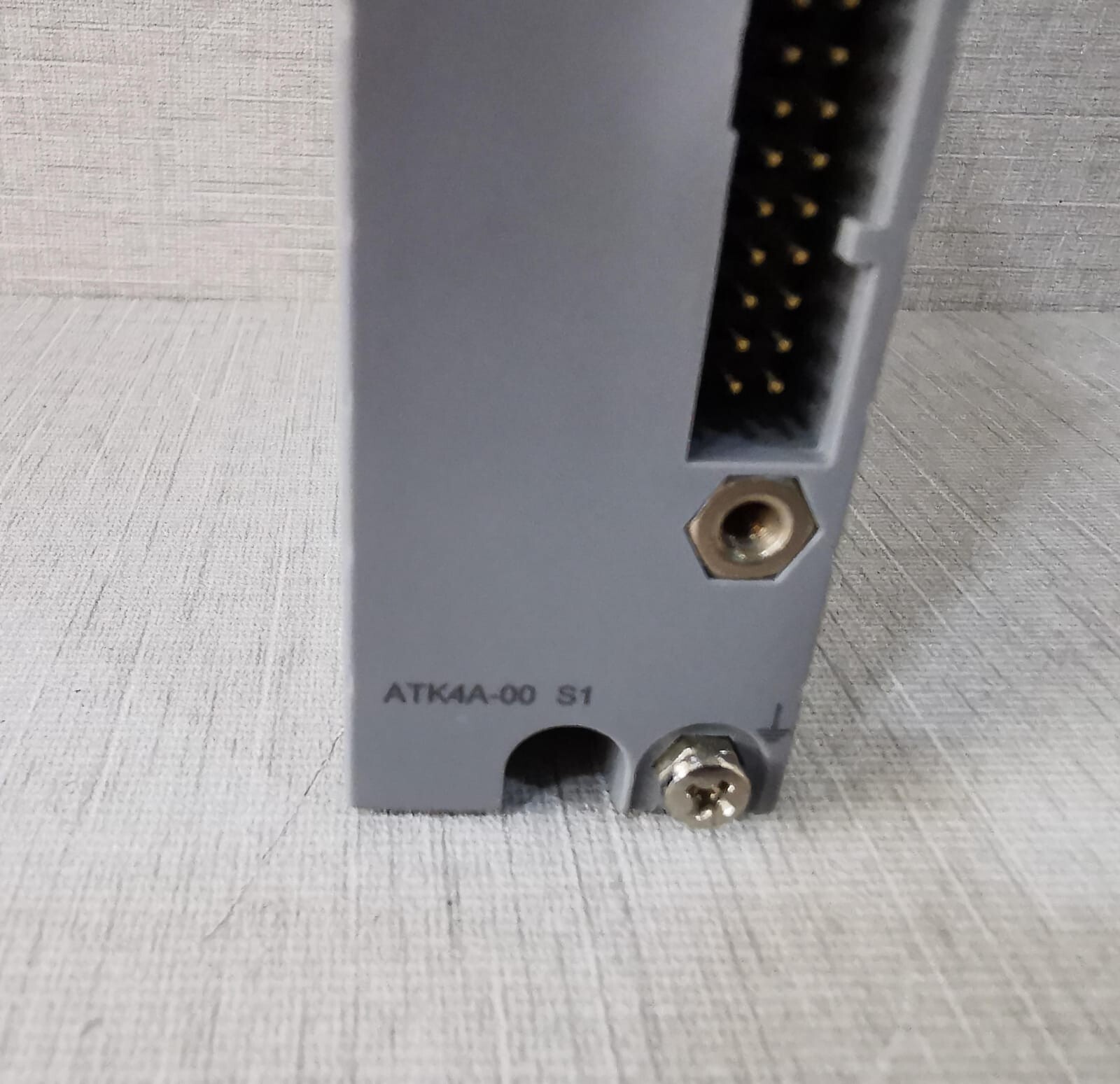 Yokogawa AAI841-H53 S2 YOKOGAWA AAI841-H53 S2 WITH ATK4A-00 S1 ANALOG INPUT/OUTPUT MODULE 4