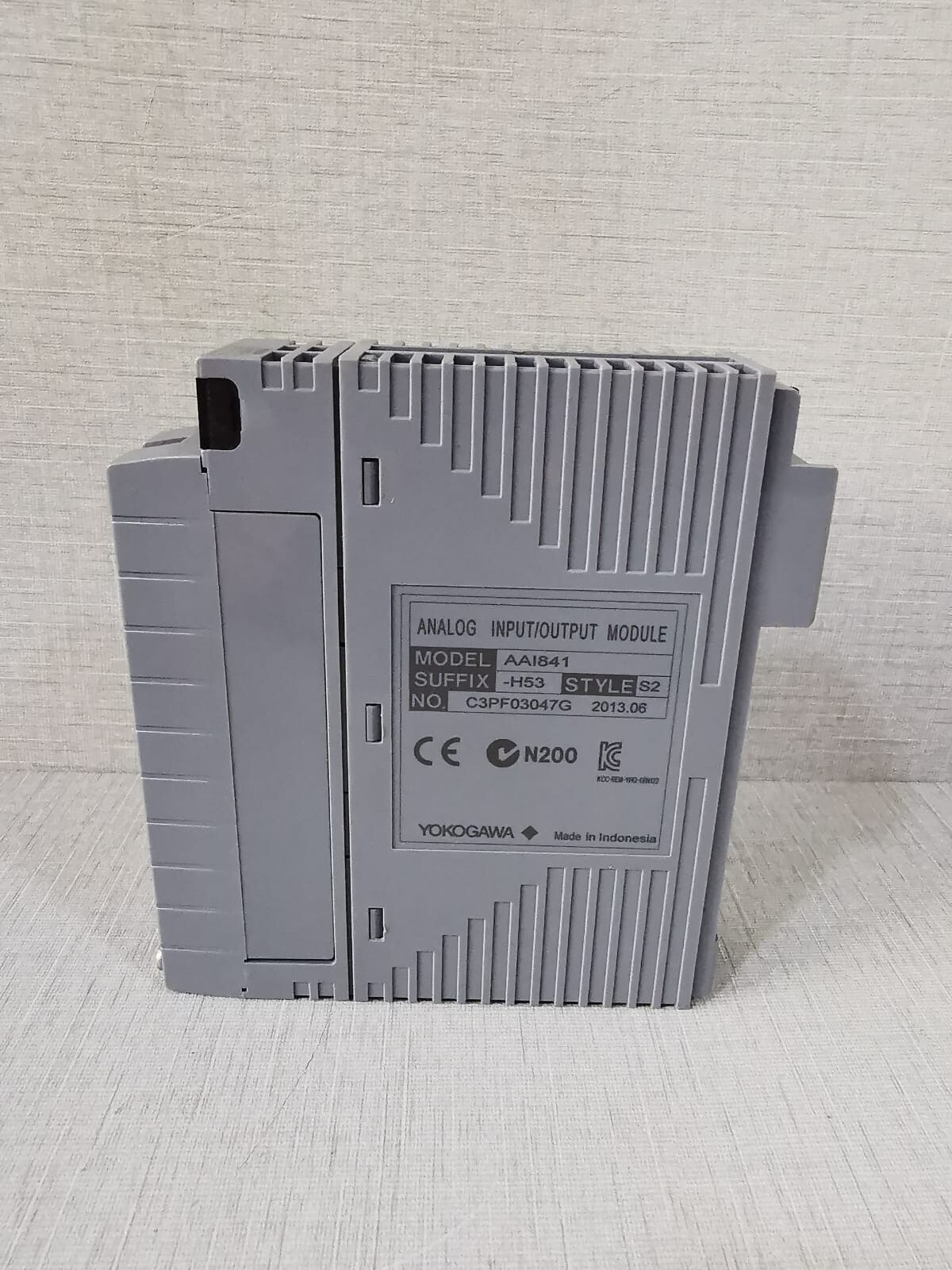 Yokogawa AAI841-H53 S2 YOKOGAWA AAI841-H53 S2 WITH ATK4A-00 S1 ANALOG INPUT/OUTPUT MODULE 8