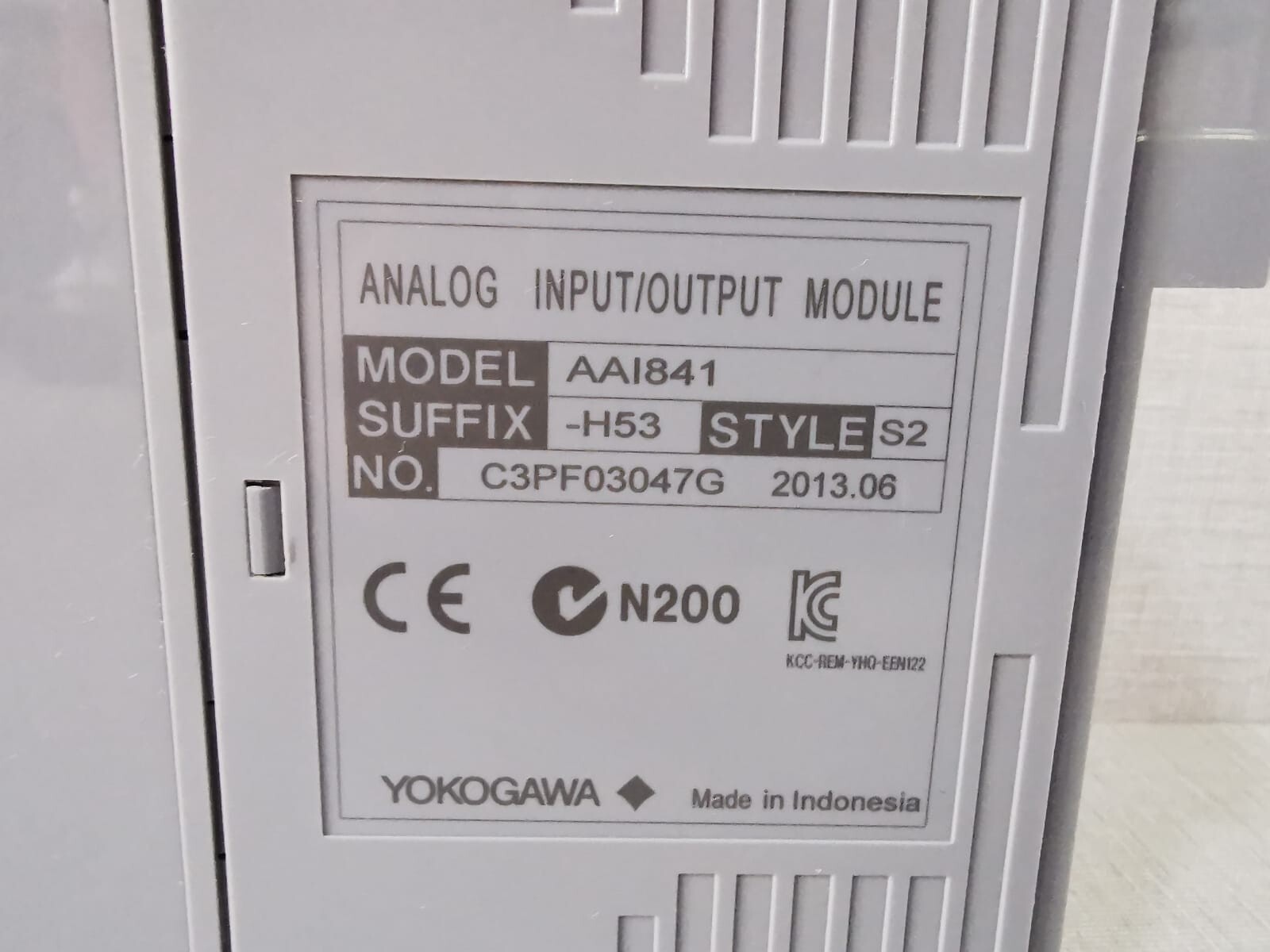 Yokogawa AAI841-H53 S2 YOKOGAWA AAI841-H53 S2 WITH ATK4A-00 S1 ANALOG INPUT/OUTPUT MODULE 9