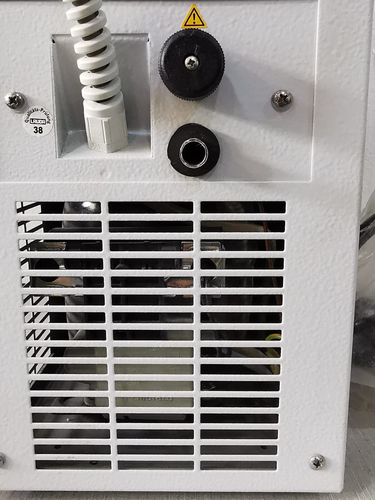 LAUDA Not Specified LAUDA ECO RE 620 / RE 620 S WATER BATH CIRCULATOR w/ Eco Silver Control Head 10