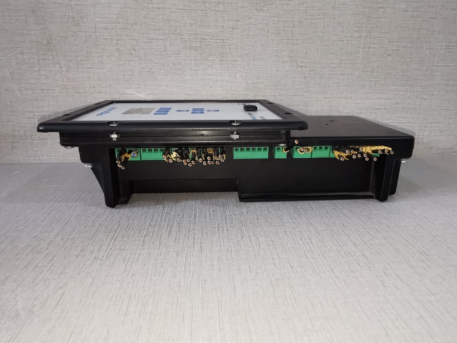 Megacontrol Not Specified Megacontrol III 3P Booster Controller 230V/50HZ 6