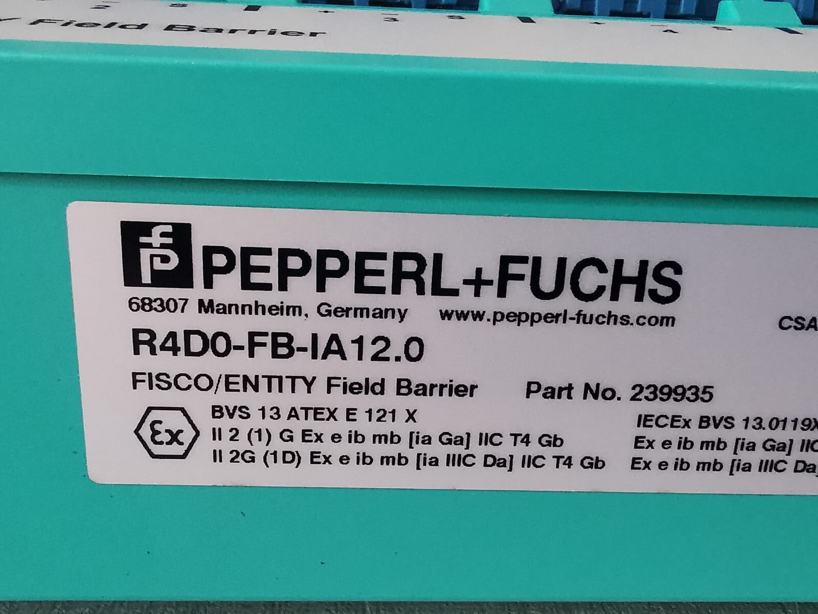 PEPPERL+FUCHS 239935 PEPPERL+FUCHS R4D0-FB-IA12.0 FISCO/ENTITY Field Barrier Part No: 239935 2