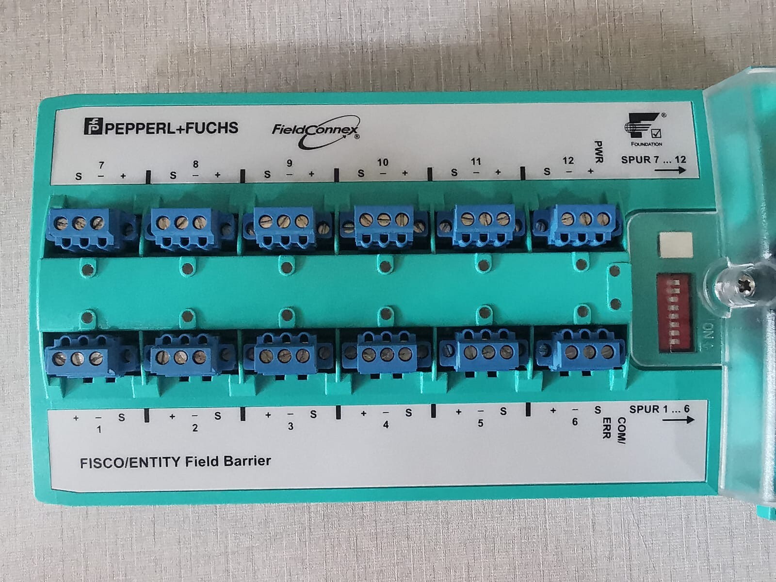 PEPPERL+FUCHS 239935 PEPPERL+FUCHS R4D0-FB-IA12.0 FISCO/ENTITY Field Barrier Part No: 239935 3