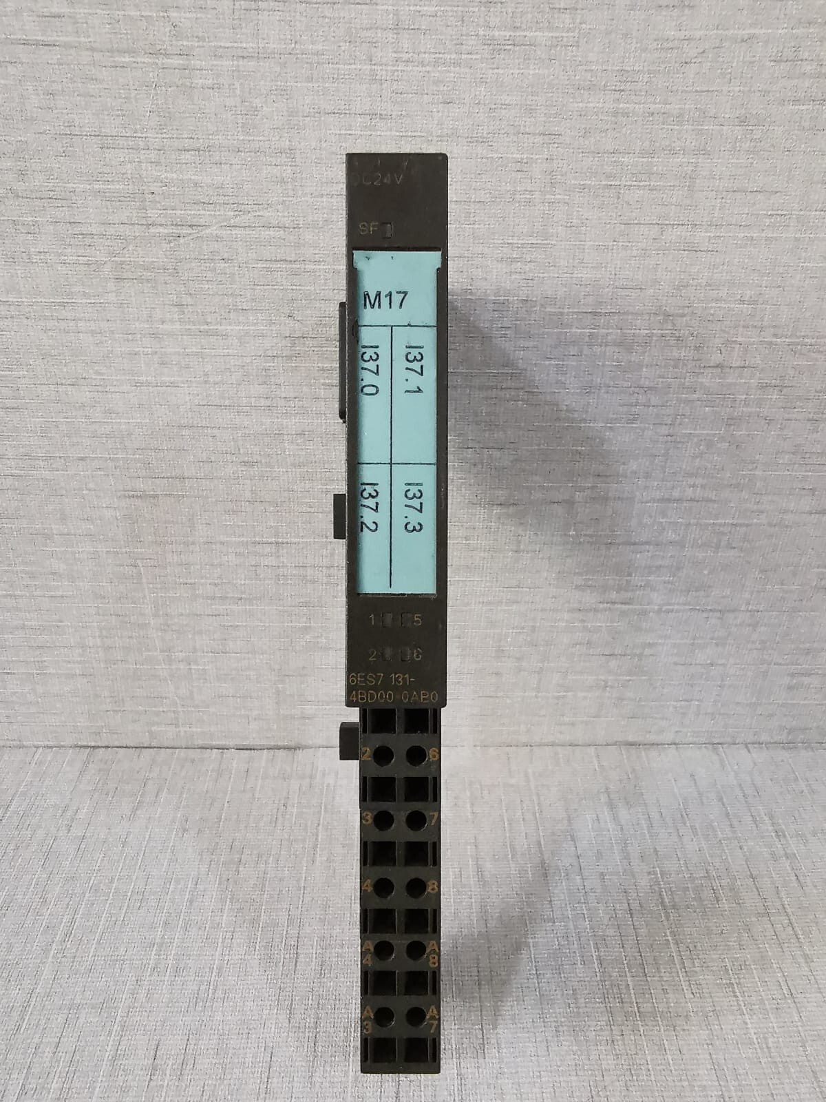 Siemens 6ES7 131-4BD00-0AB0/ 6ES7 193-4CA50-0AA0 PCS SIEMENS 6ES7 131-4BD00-0AB0 WITH 6ES7 193-4CA50-0AA0 W/ DAMAGED PART 7