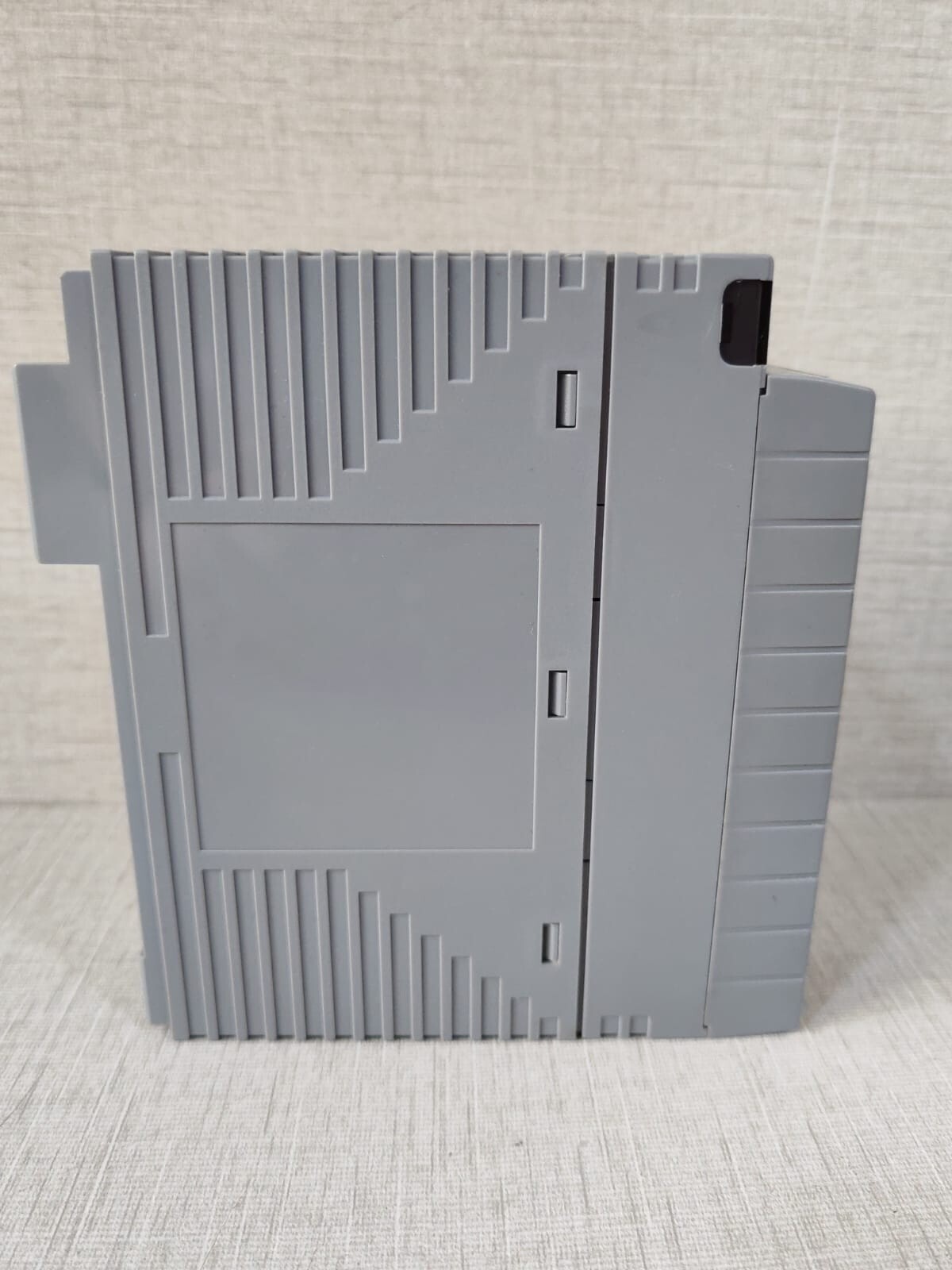 Yokogawa AAV141-S53 S2 YOKOGAWA AAV141-S53 S2 ANALOG INPUT MODULE WITH ATK4A-00 S1 8