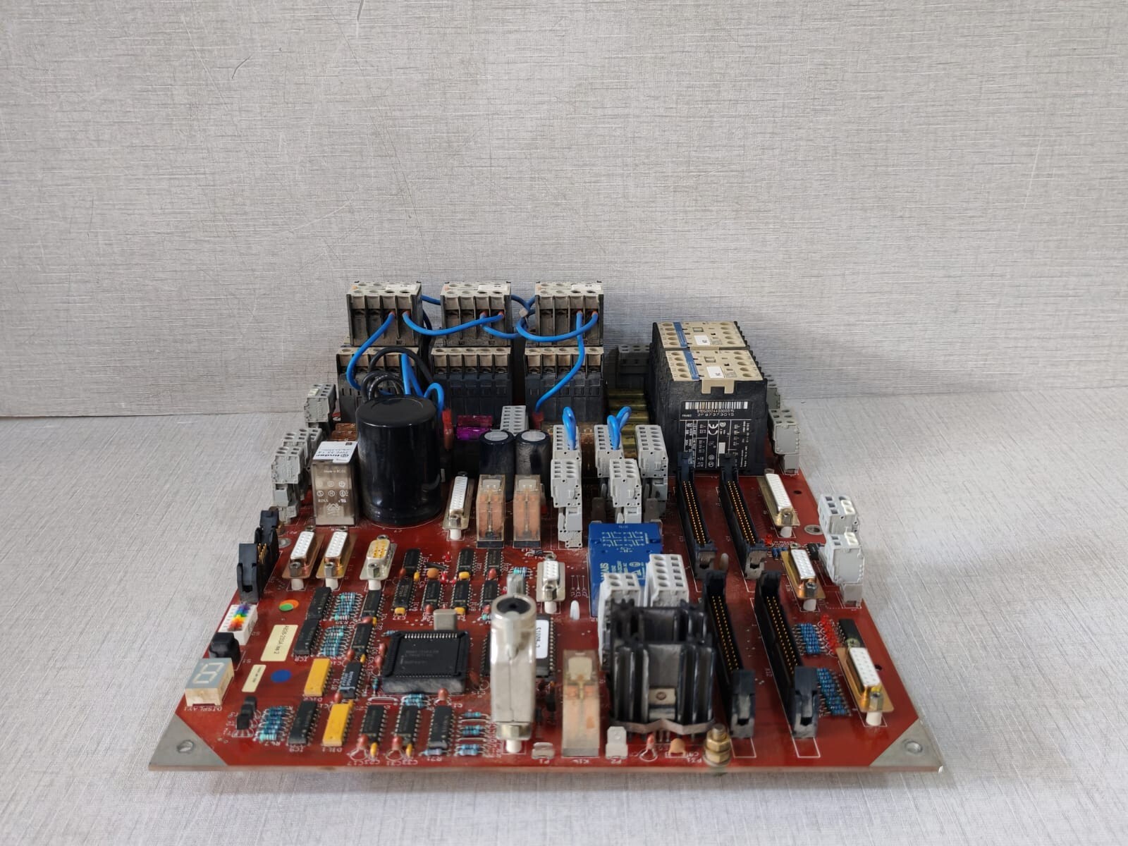 Harrison PCB283 ISSUE 2 E131-0055 HARRISON ALPHA 400 I/O BOARD PCB283 ISSUE 2 E131-0055 10