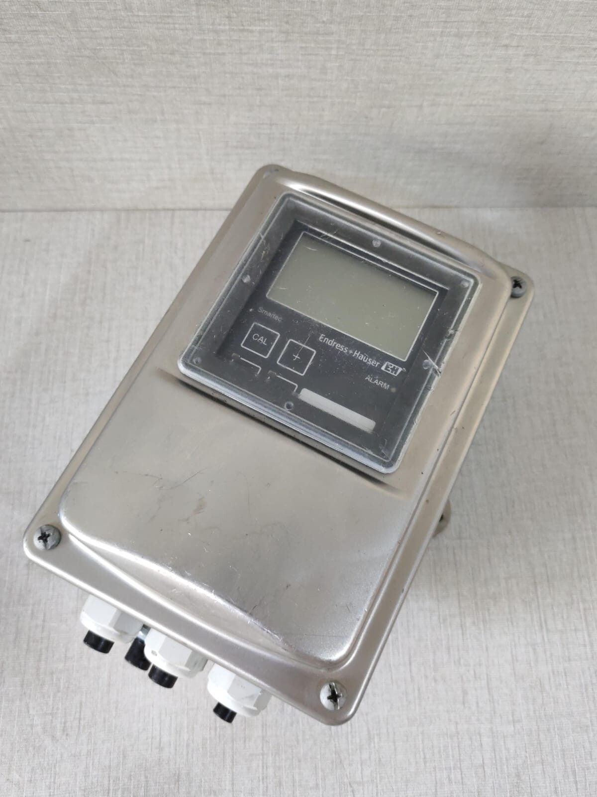 Endress+Hauser CLD132-XCS138AB2 Endress+Hauser SMARTEC CLD132-XCS138AB2 Conductivity Meter 10