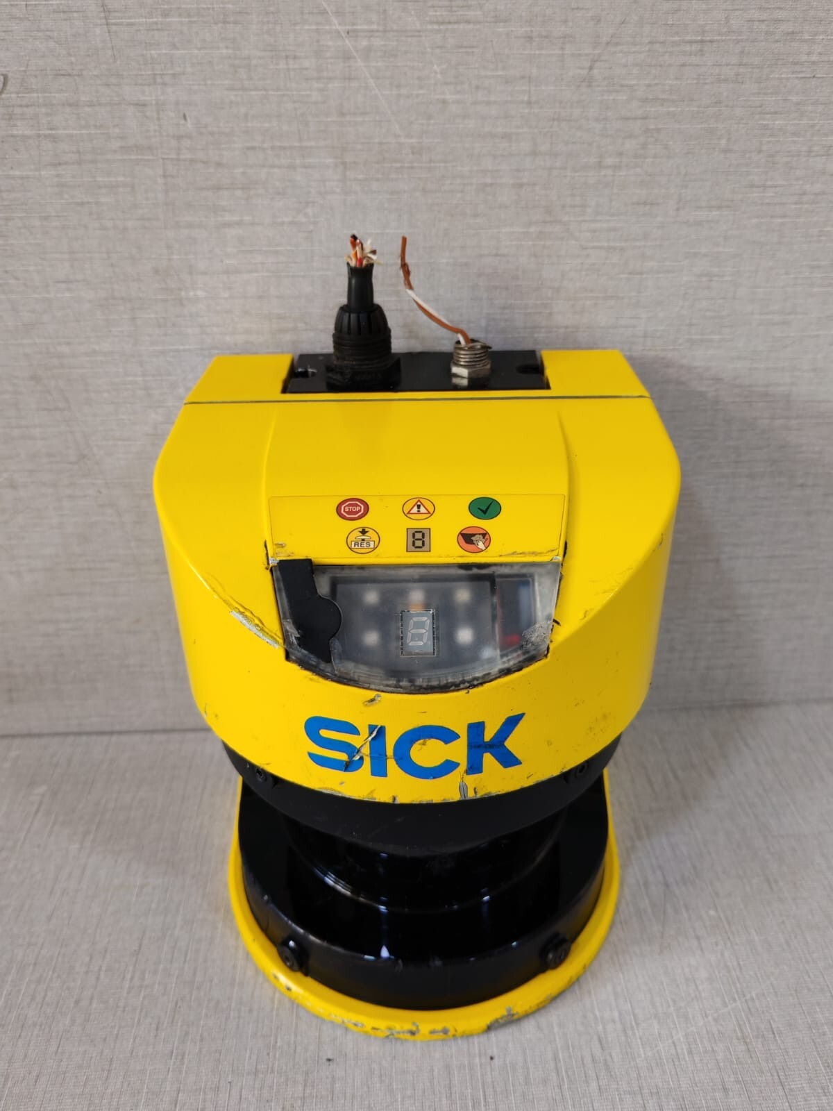 SICK 1023890 SICK S30A-7011BA SAFETY LASER SCANNER 1023890 2