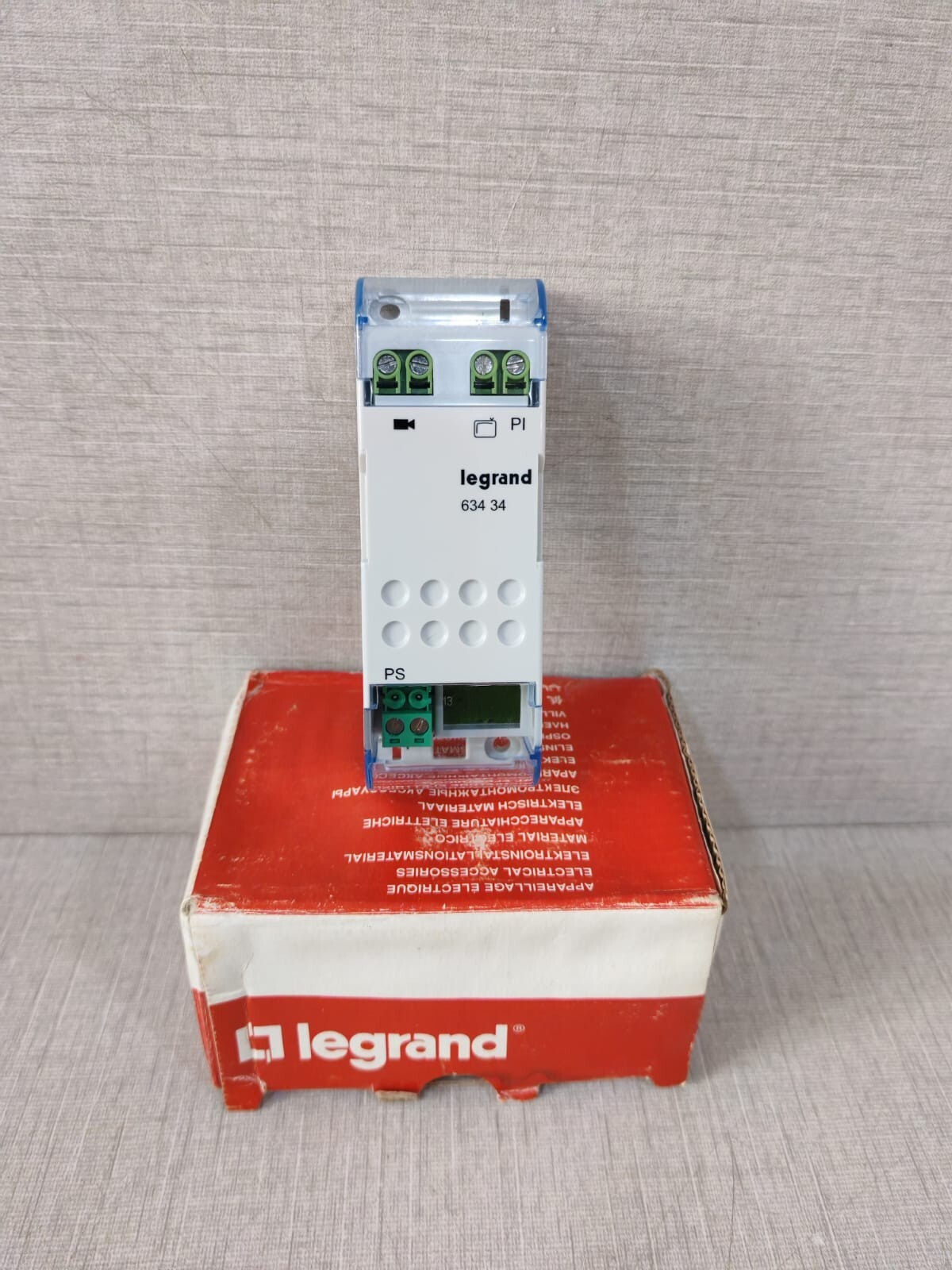 LEGRAND 634 34 VIDEO ADAPTER- WITH OLD BOX