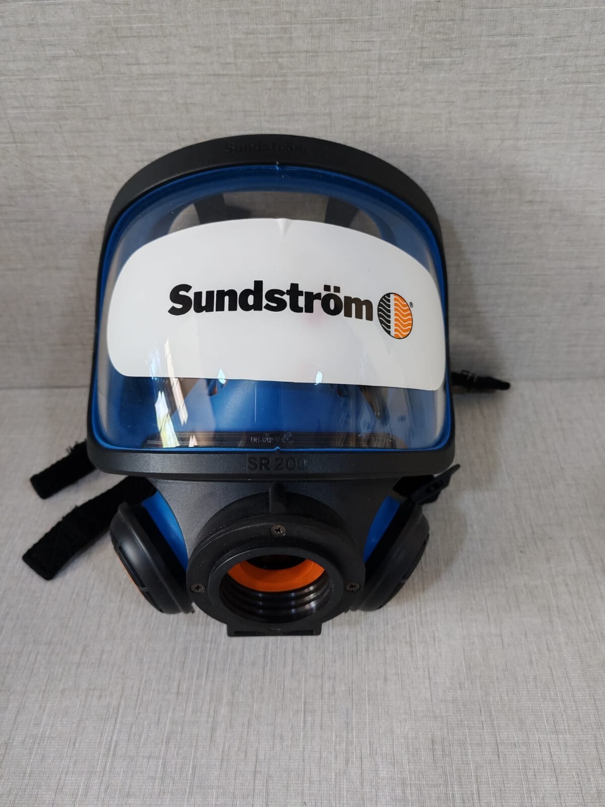 Sundstrom SR-200 Sundstrom SR 200 Full Face Silicone Mask Respirator - Incomplete Accesssories 2