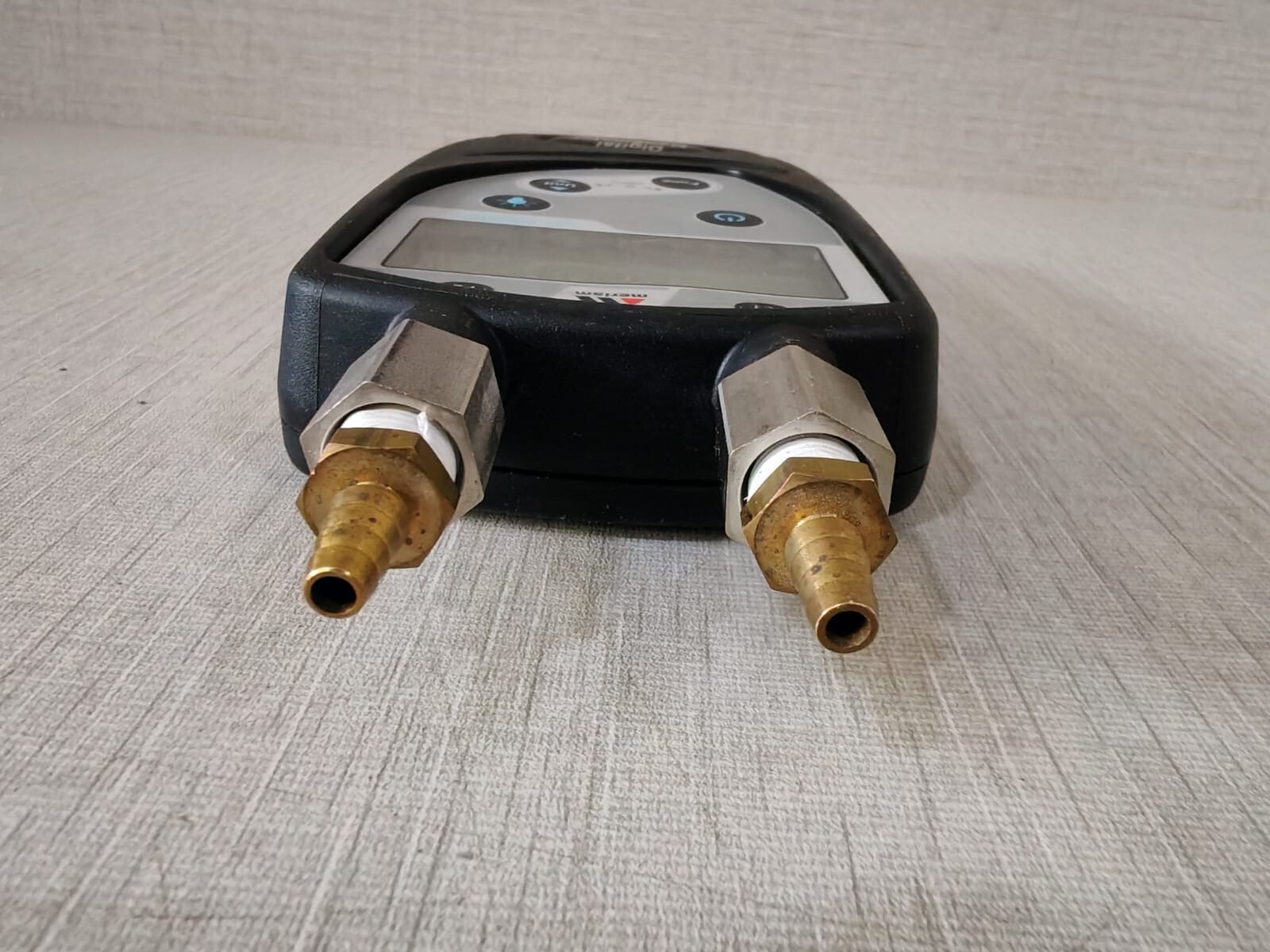 MERIAM Meriam M1 / ZM100-2-DN0028 Meriam M1 Series ZM100-2-DN0028 Digital Manometer / Single Function Calibrator 4