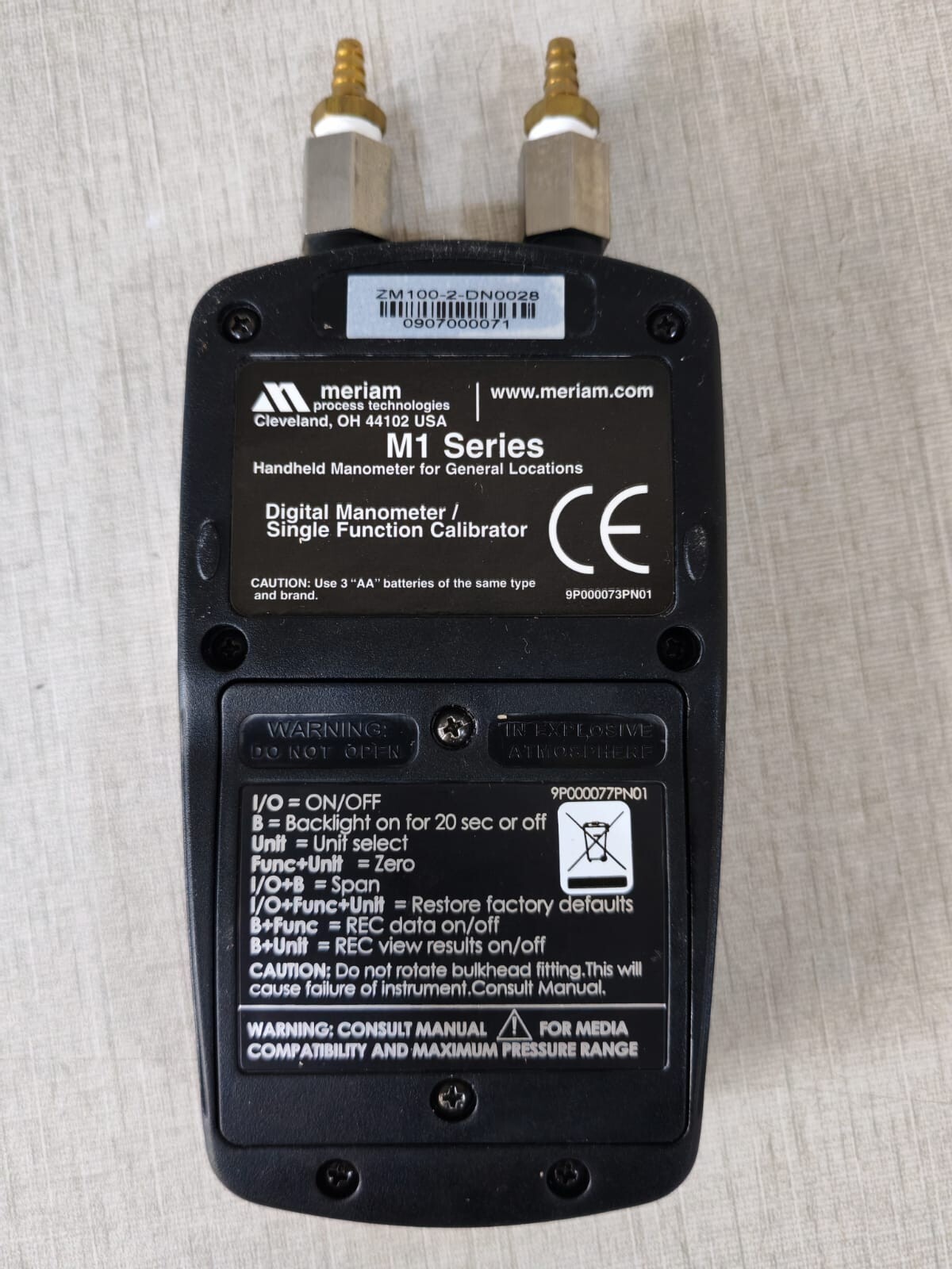 MERIAM Meriam M1 / ZM100-2-DN0028 Meriam M1 Series ZM100-2-DN0028 Digital Manometer / Single Function Calibrator 5