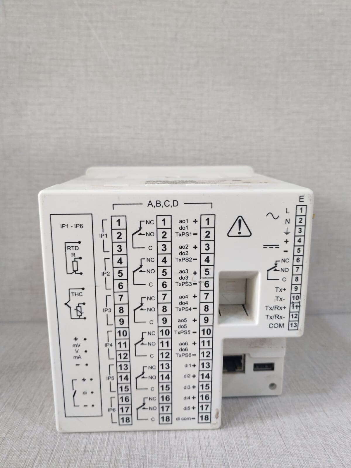 ABB RVG200 ABB RVG200 SCREENMASTER RVG200A6R6A6R6A0A1A15Y TOUCHSCREEN PAPERLESS RECORDER 8