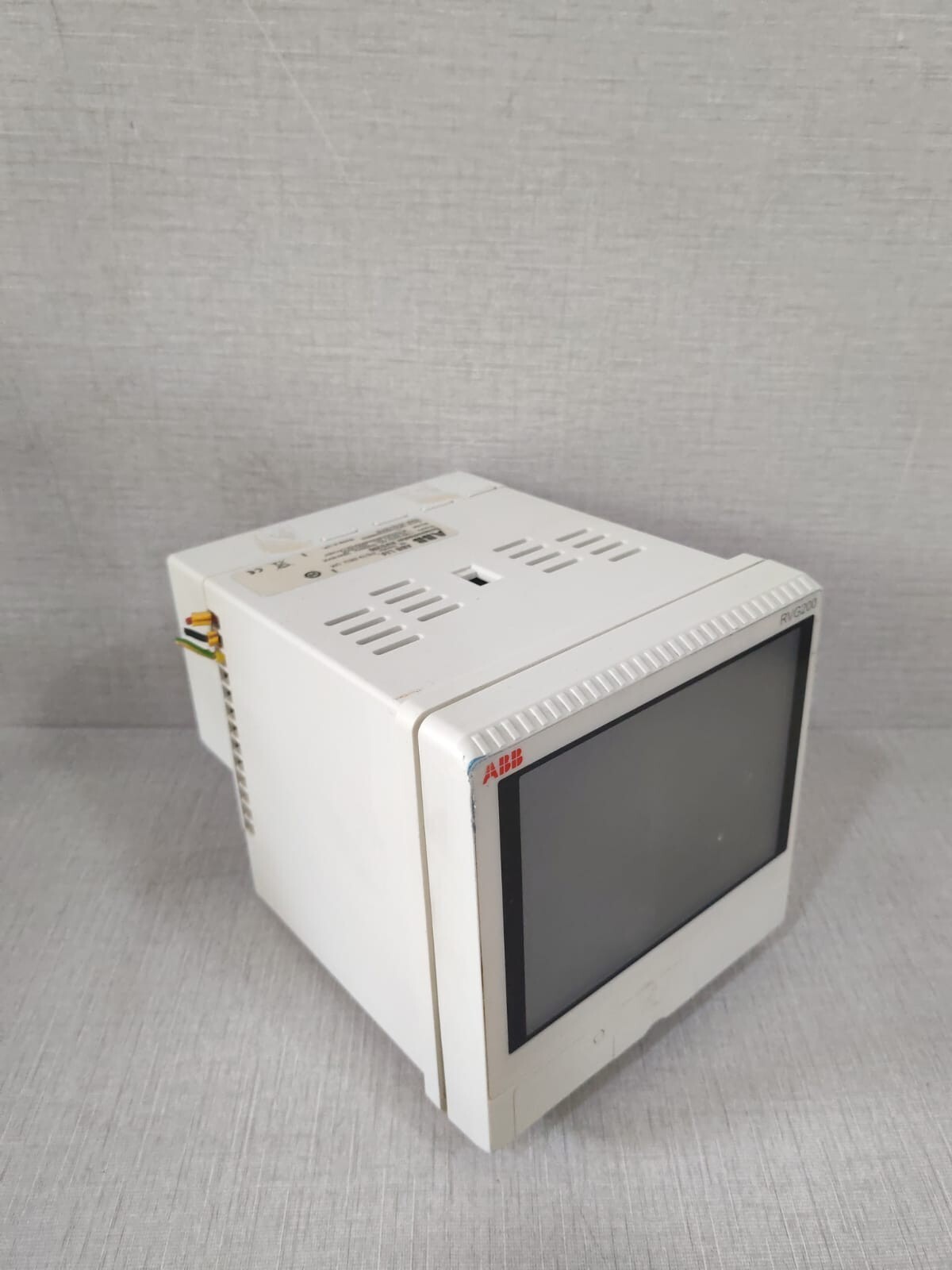 ABB RVG200 ABB RVG200 SCREENMASTER RVG200A6R6A6R6A0A1A15Y TOUCHSCREEN PAPERLESS RECORDER 10