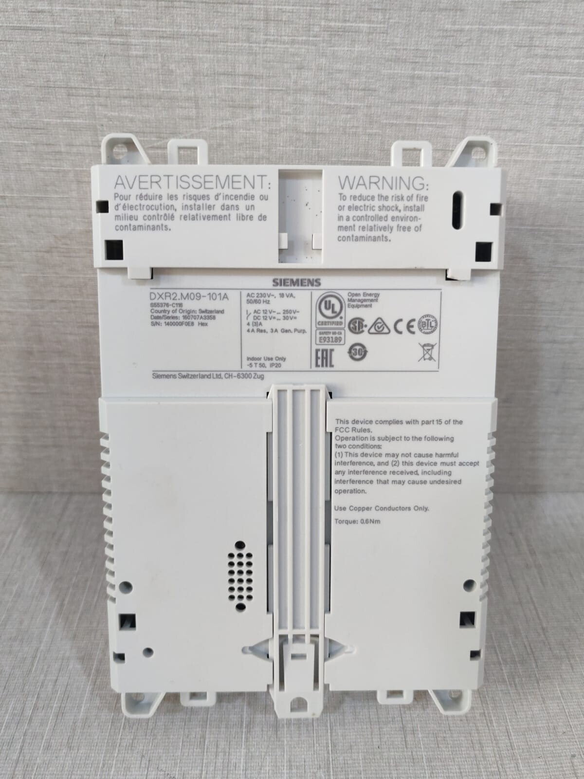 Siemens M09-101A SIEMENS DXR2.M09-101A COMPACT ROOM AUTOMATION STATION 10