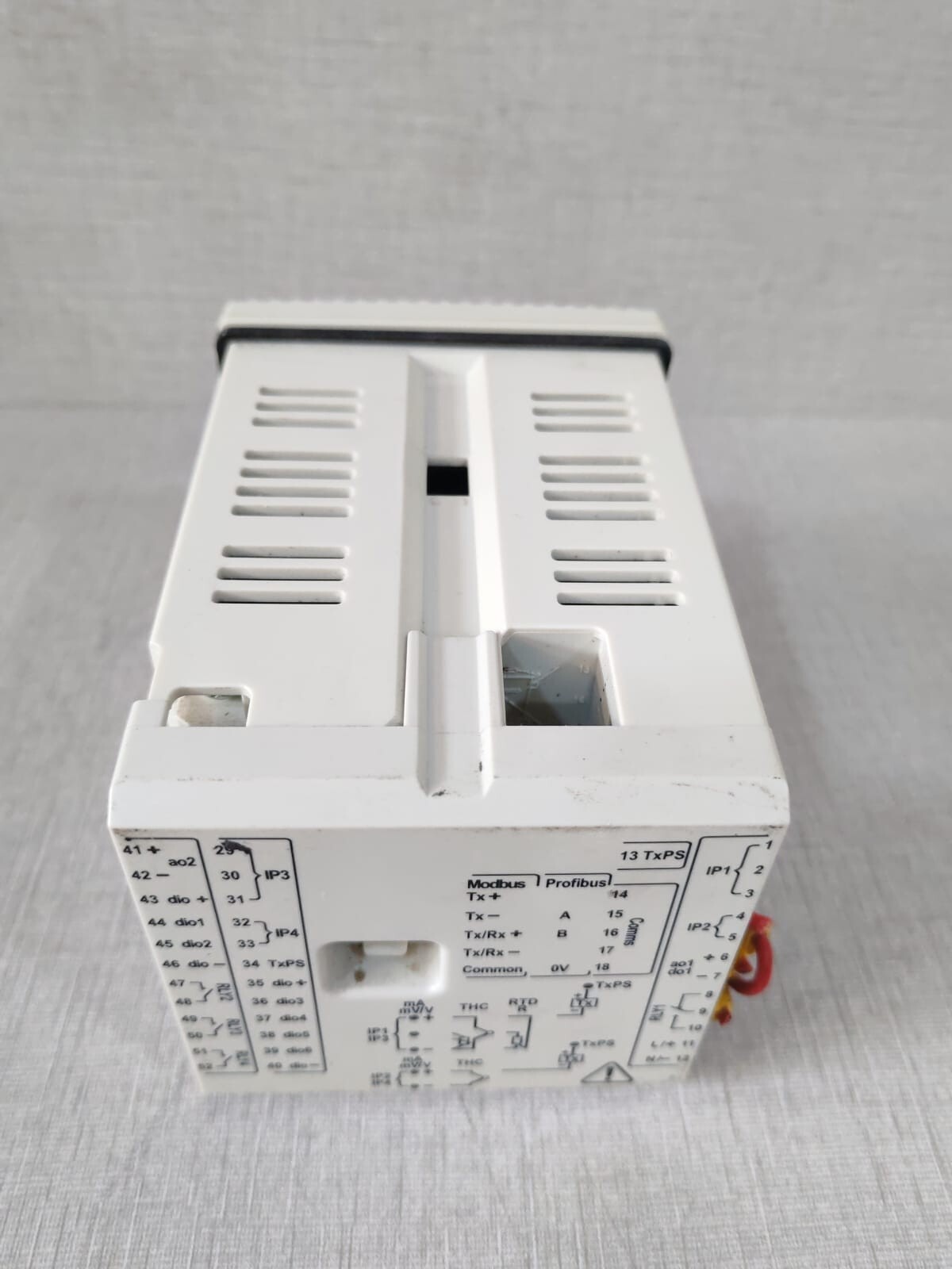 ABB CM30/000S0E0/STD-W ABB CM30 CONTROLMASTER UNIVERSAL PROCESS CONTROLLER CM30/000S0E0/STD-W/ DAMAGED 6
