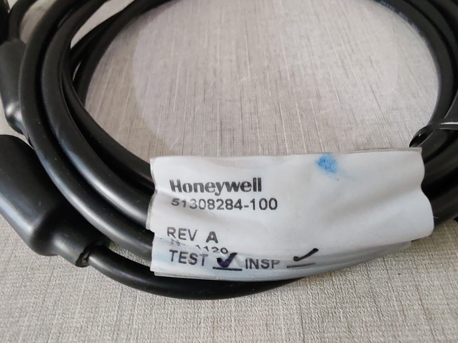 Honeywell 5138284-100 HONEYWELL 5138284-100 REV.A CABLE 2