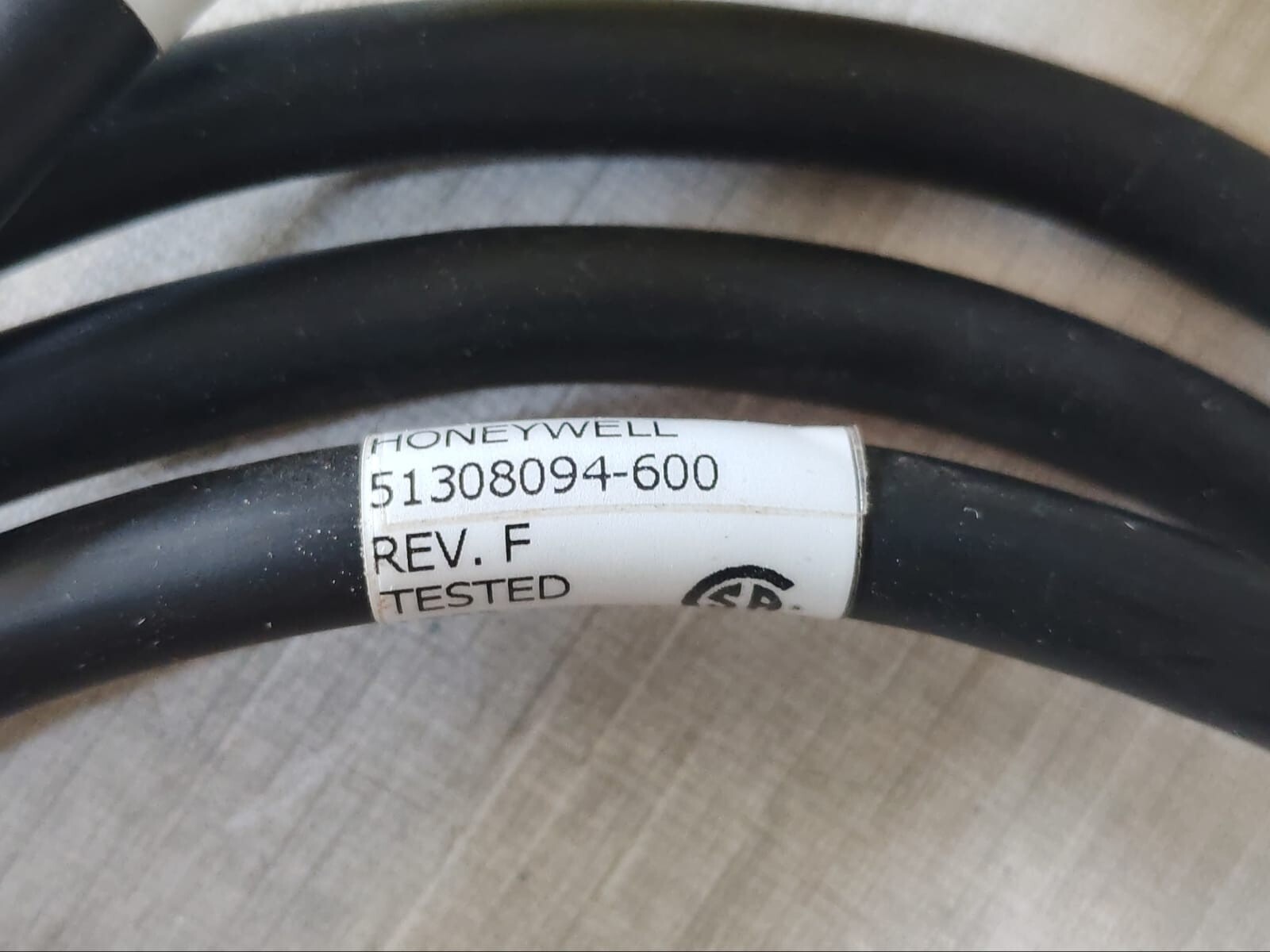 Honeywell 51308094-600 HONEYWELL 51308094-600 REV.F CABLE 10A 250V 2