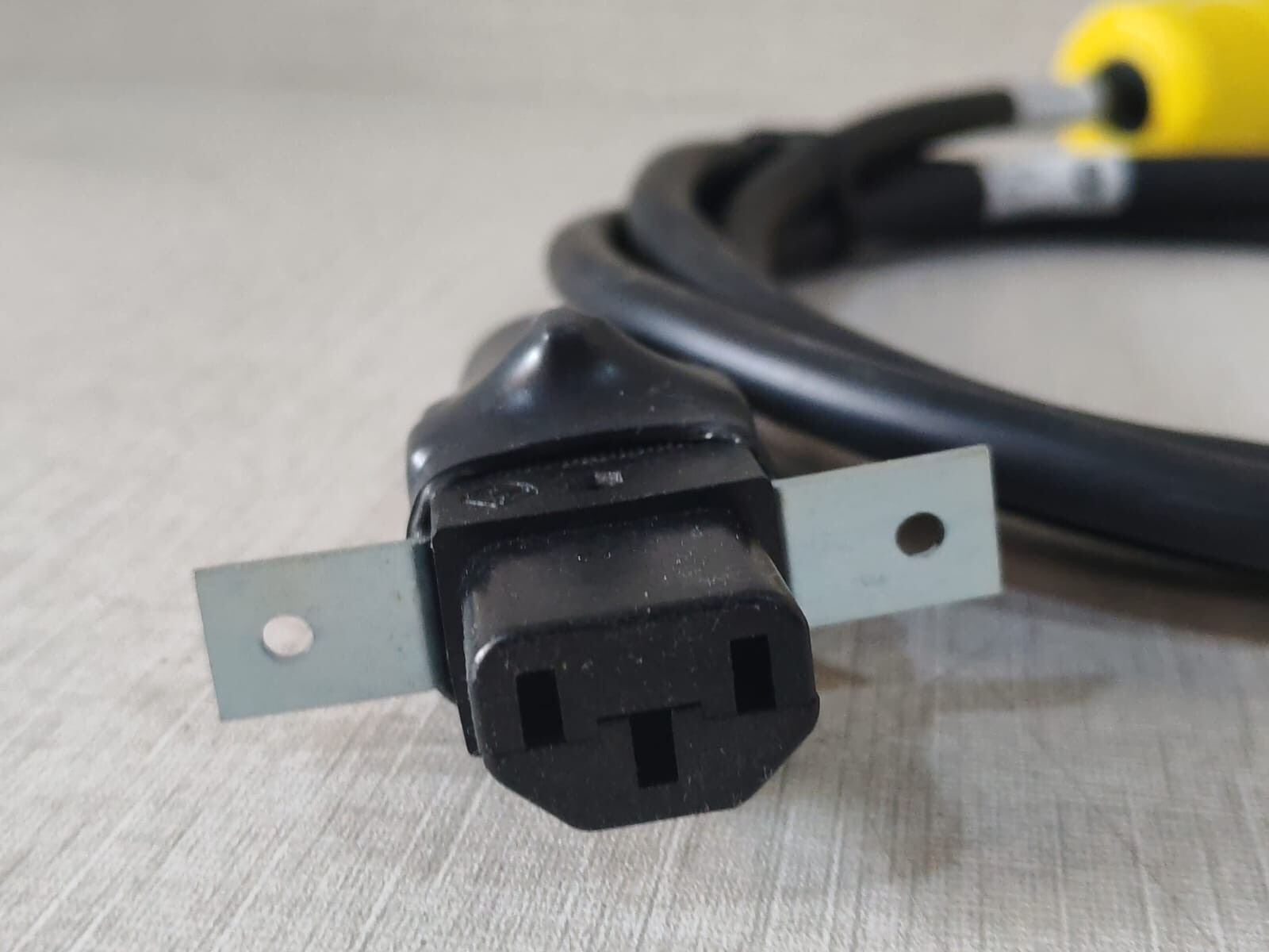 Honeywell 51308094-600 HONEYWELL 51308094-600 REV.F CABLE 10A 250V 4