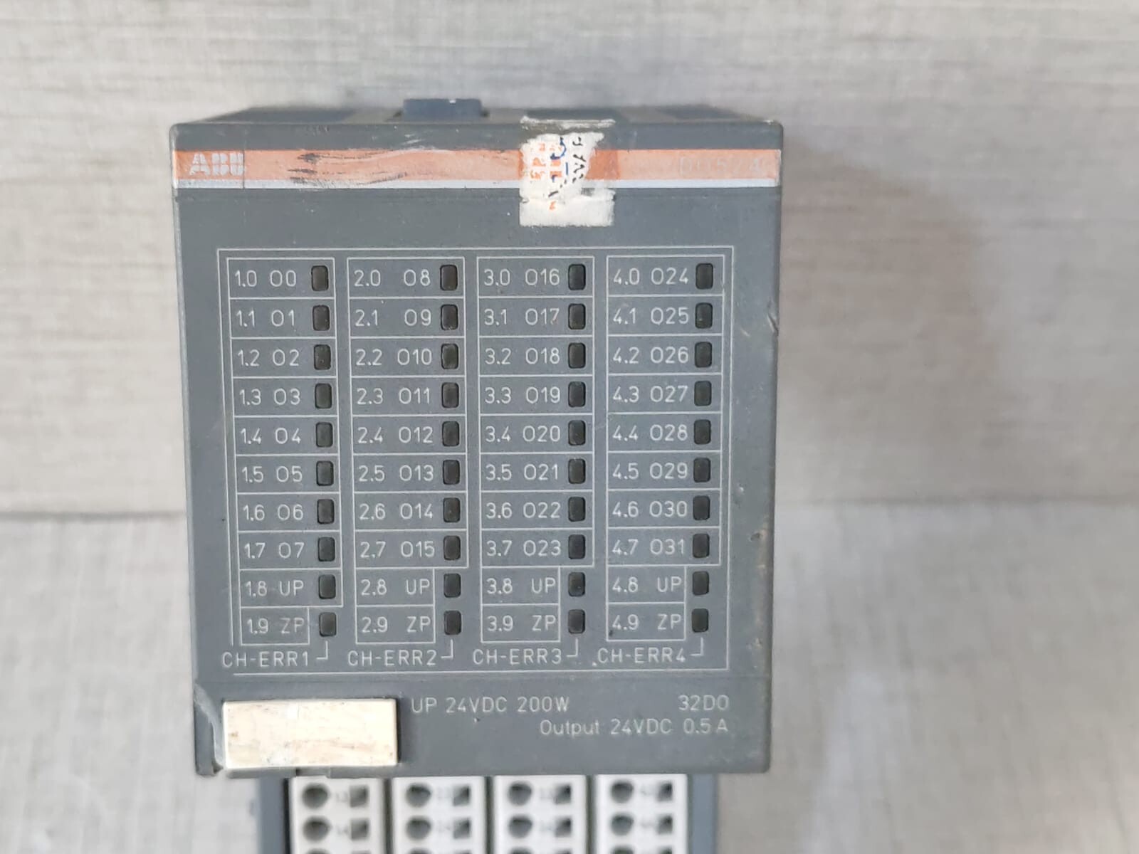 ABB 1SAP240700R0001 DO524 ABB 1SAP240700R0001 Digital Output Module 4