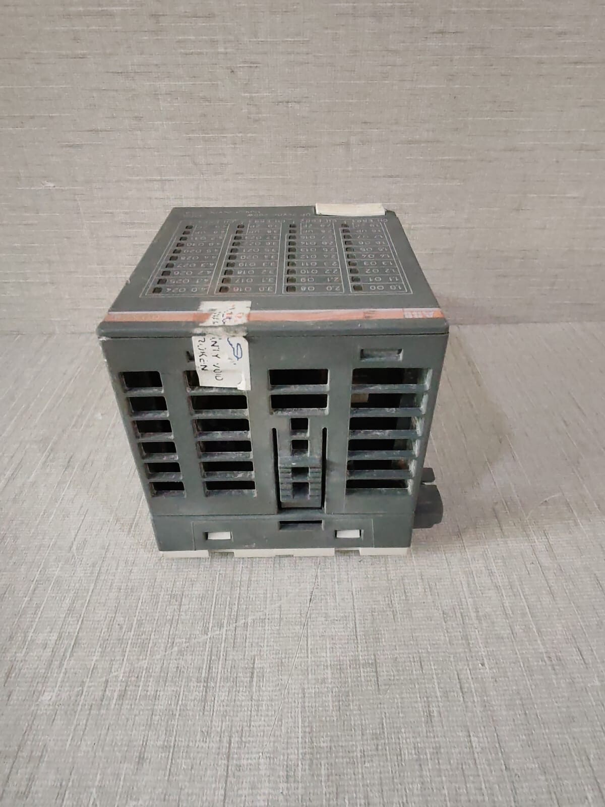ABB 1SAP240700R0001 DO524 ABB 1SAP240700R0001 Digital Output Module 8