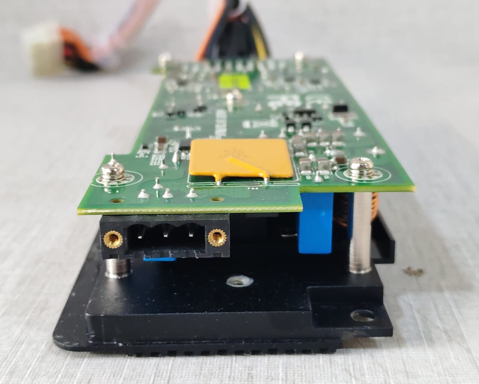 Phoenix Contact VL2 BPC 7000/ PB-24 MR PHOENIX CONTACT VL2 BPC 7000/ PB-24 MR POWER SUPPLY 7