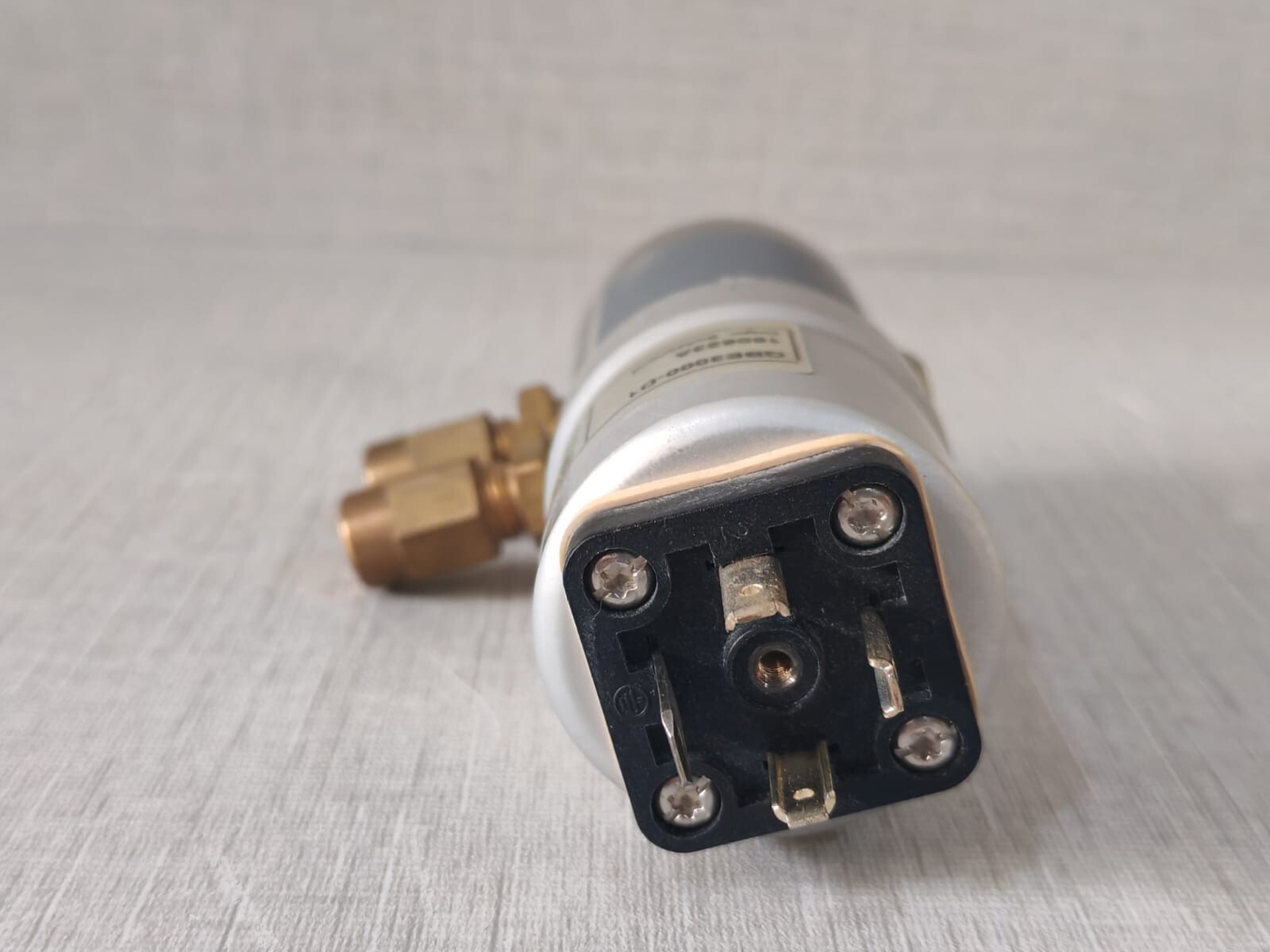 Siemens QBE3000-D1 SIEMENS QBE3000-D1 DIFFERENTIAL PRESSURE SENSOR 6