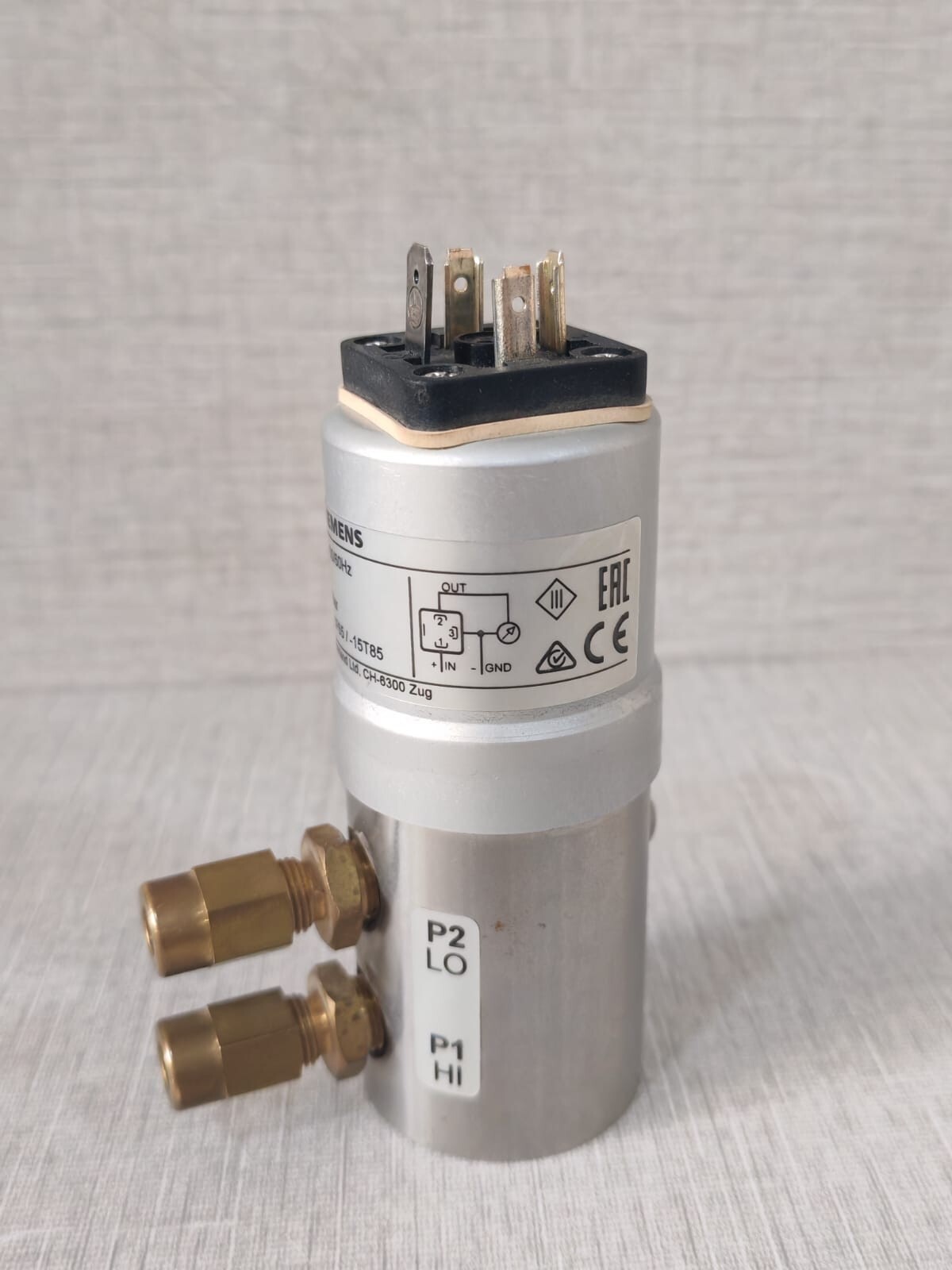 Siemens QBE3000-D1 SIEMENS QBE3000-D1 DIFFERENTIAL PRESSURE SENSOR 8
