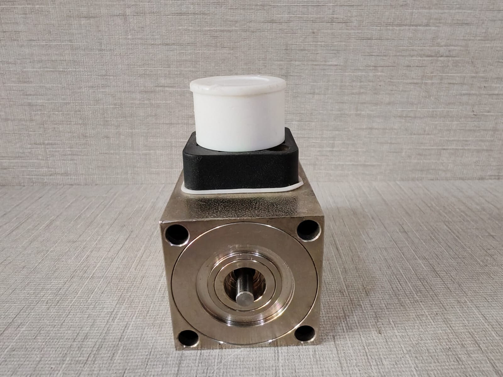 ZELISKO I85430 ZELISKO I85430 CONTROL MAGNET 24V 5