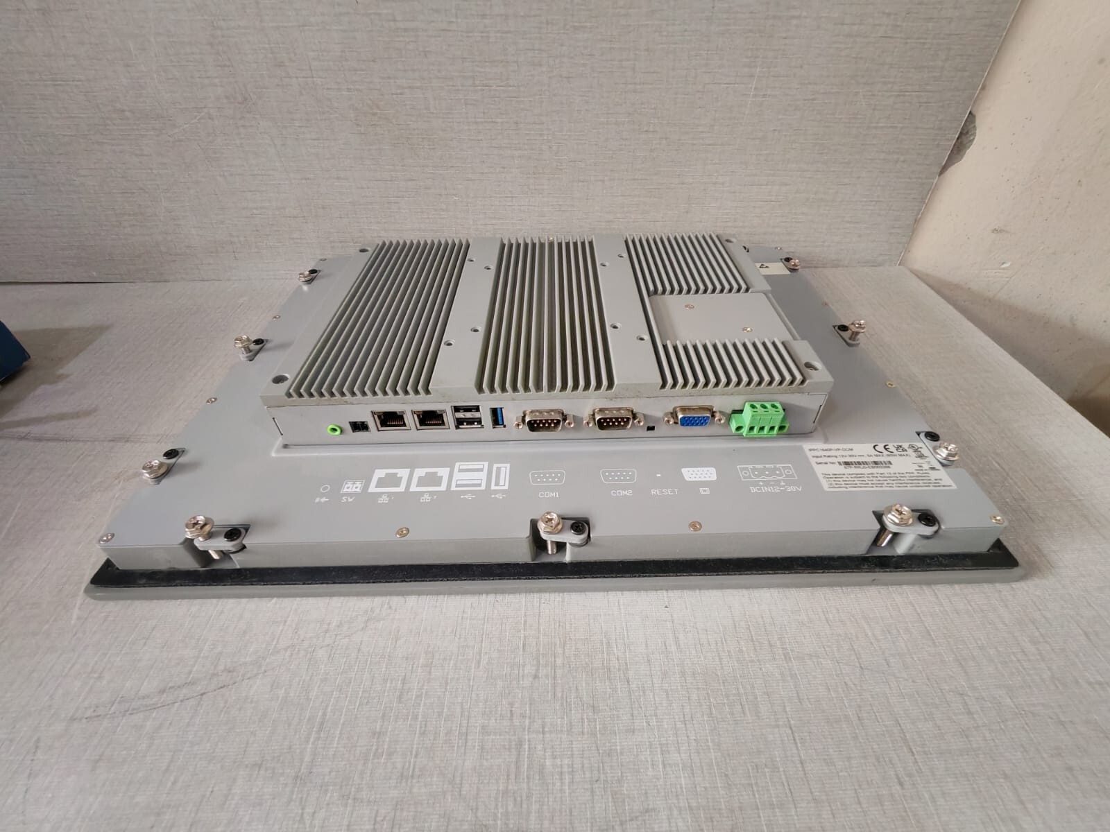 VIPA IPPC1640P-VP-DOM VIPA PANEL PC IPPC1640P-VP-DOM, 67P-RRJ0-EB 6