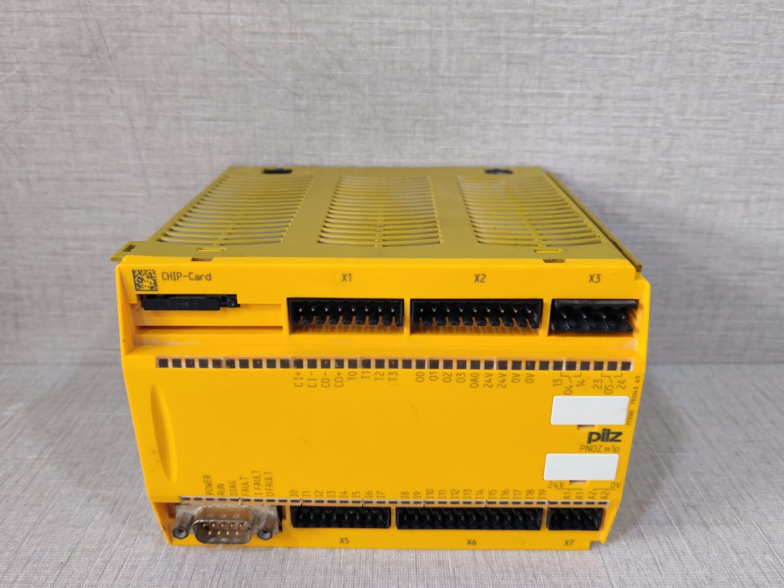 PILZ PNOZ M1P BASE UNIT 773100 SAFETY CONTROLLER