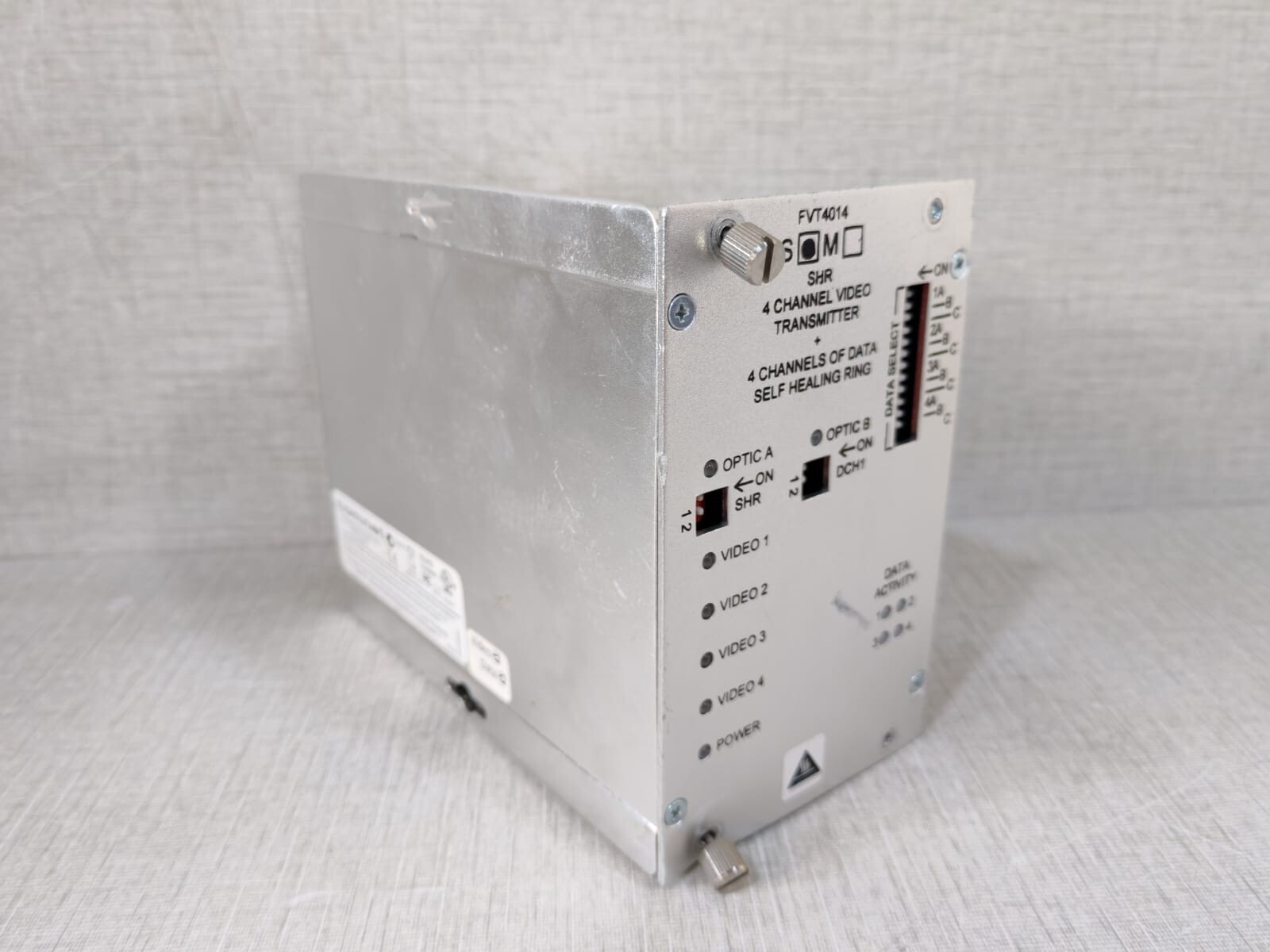 Comnet FVT4014 COMNET FVT4014 (S) SHR 4-CH VIDEO TRANSMITTER+4-CH DATA SELF HEALING RING 8