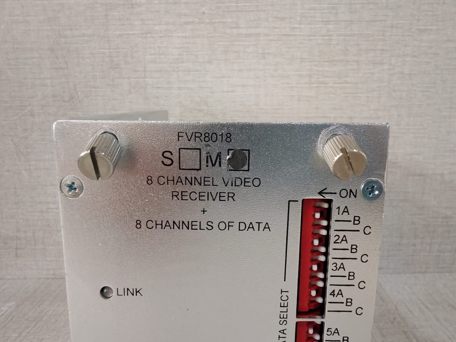Comnet FVR8018M COMNET FVR8018M 8 CH VIDEO RECEIVER + 8 CH OF DATA 2