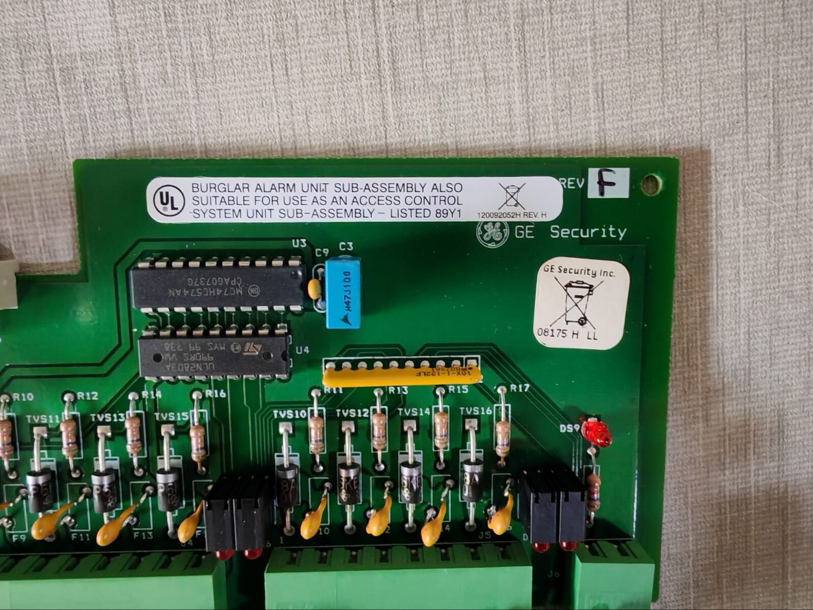 GE GE-SECURITY-110071001 GE Security 110071001, 16 Digital Output Micro 5 Access Control Board 4