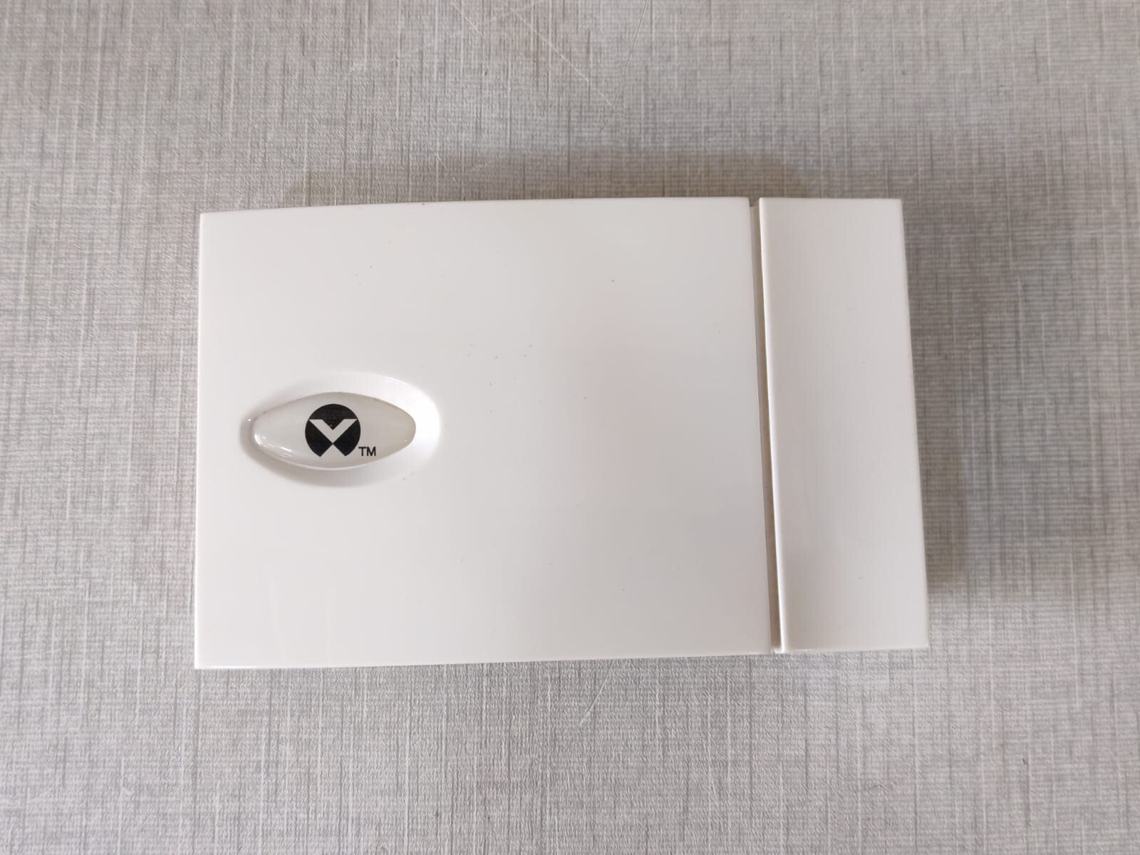 Vertiv DPWC114EP0 Vertiv DPWC114EP0 Wall Sensor Temperature and Humidity Sensor 3