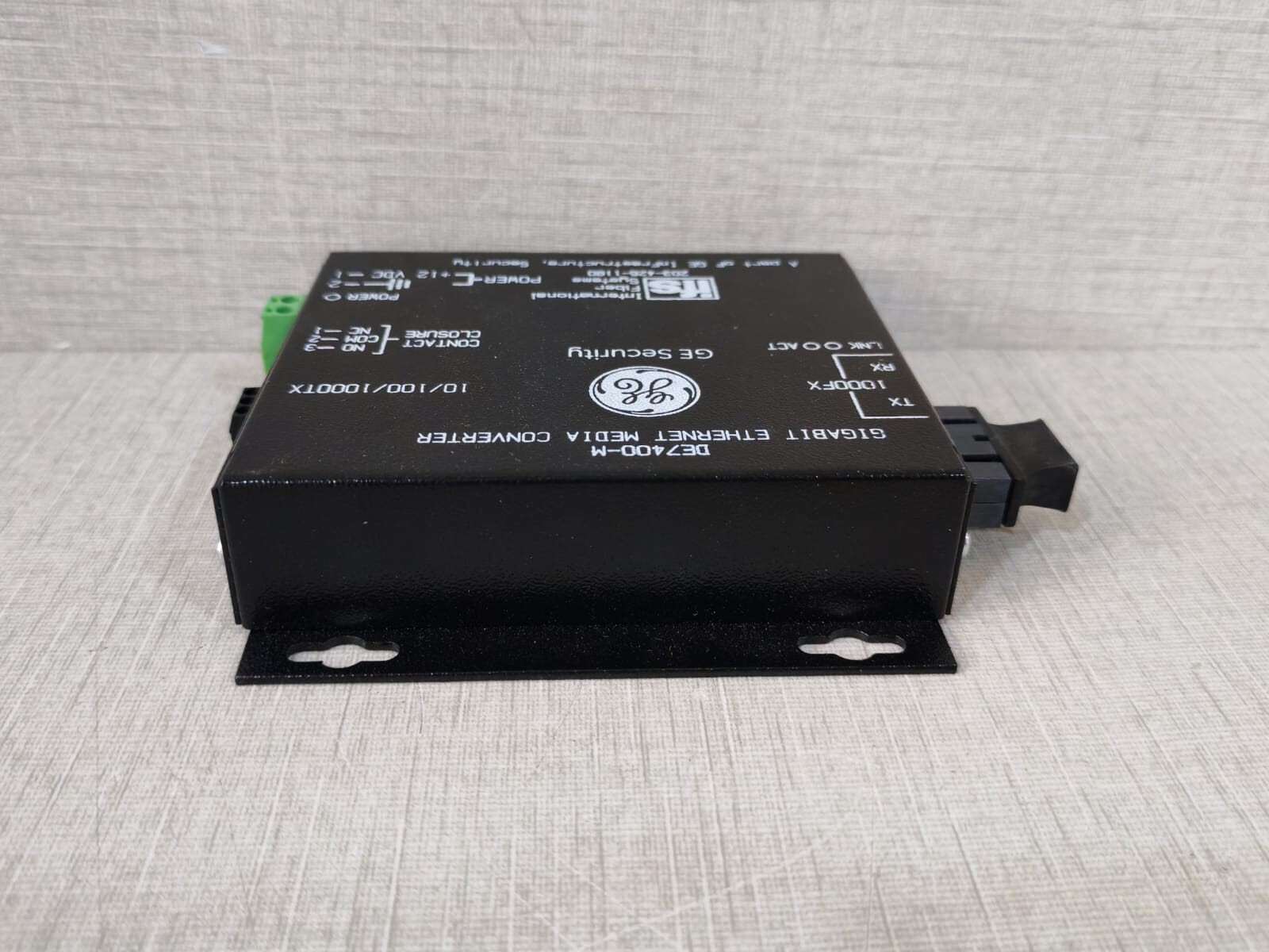 GE Security/IFS DE7400-M GE Security/IFS DE7400-M Gigabit Ethernet Media Converter 4