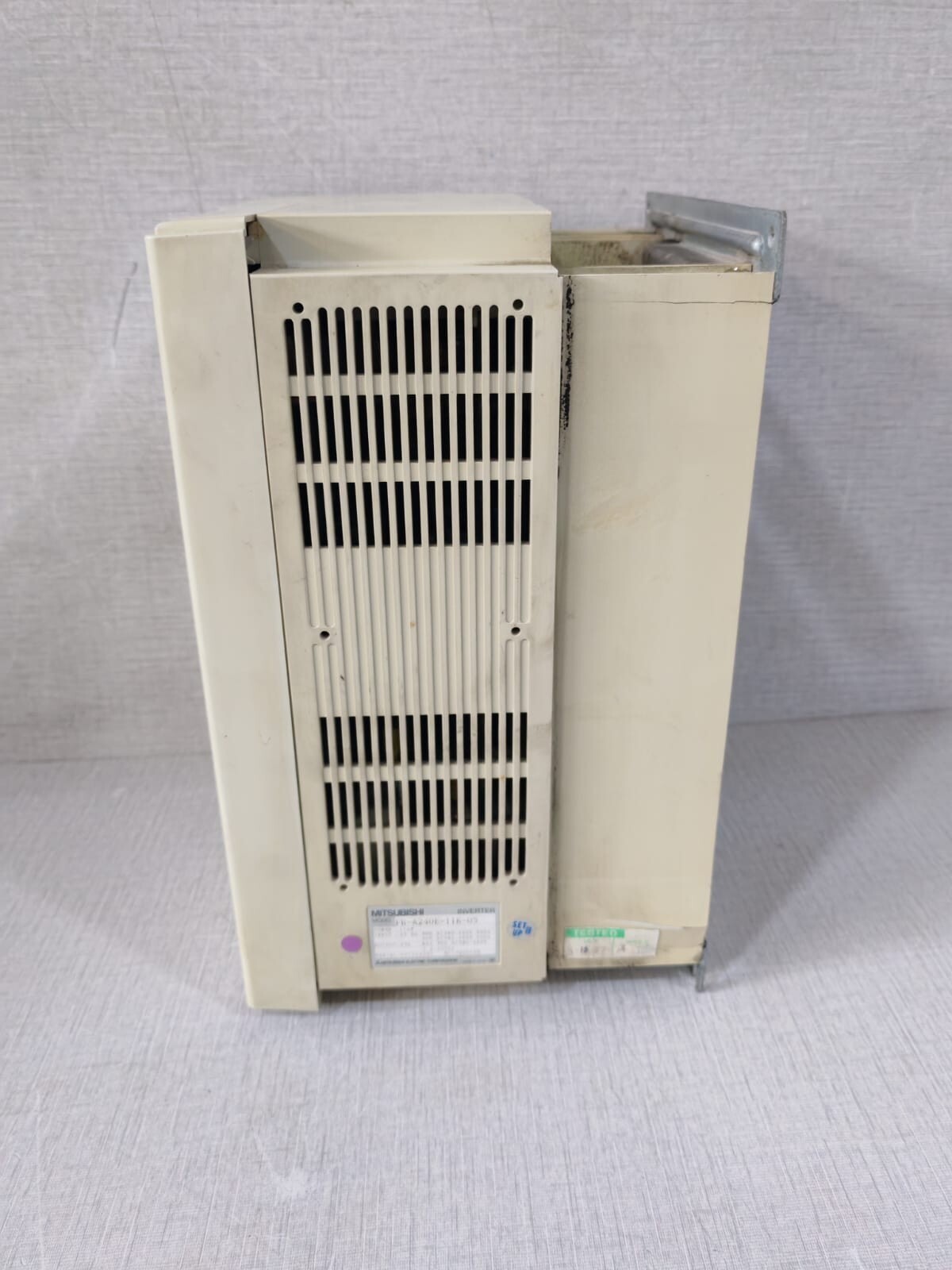 Mitsubishi Electric FR-A240E-11K-05 Mitsubishi FR-A240E-11K-05 General Purpose Drive 8