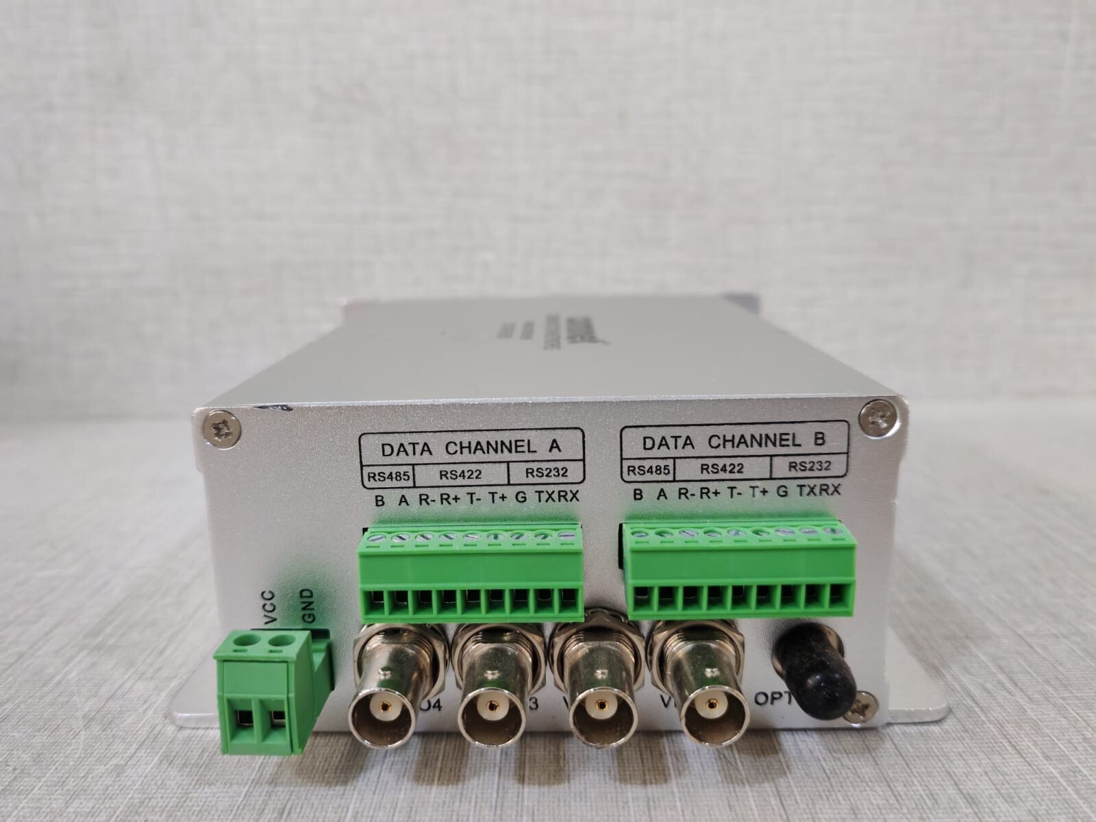 Comnet FVT46 COMNET FVT46(M) 8 CH DIG VIDEO XTMR + 2 WAY DATA 8
