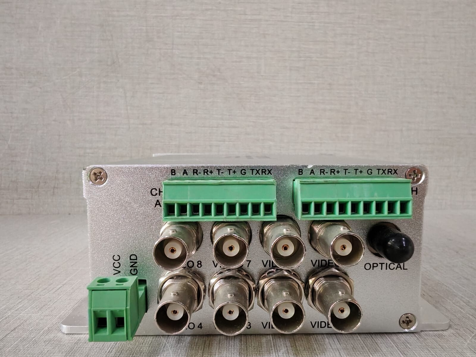 Comnet FVT86 COMNET FVT86(M) 8 CH DIG VIDEO XTMR + 2 WAY DATA 8