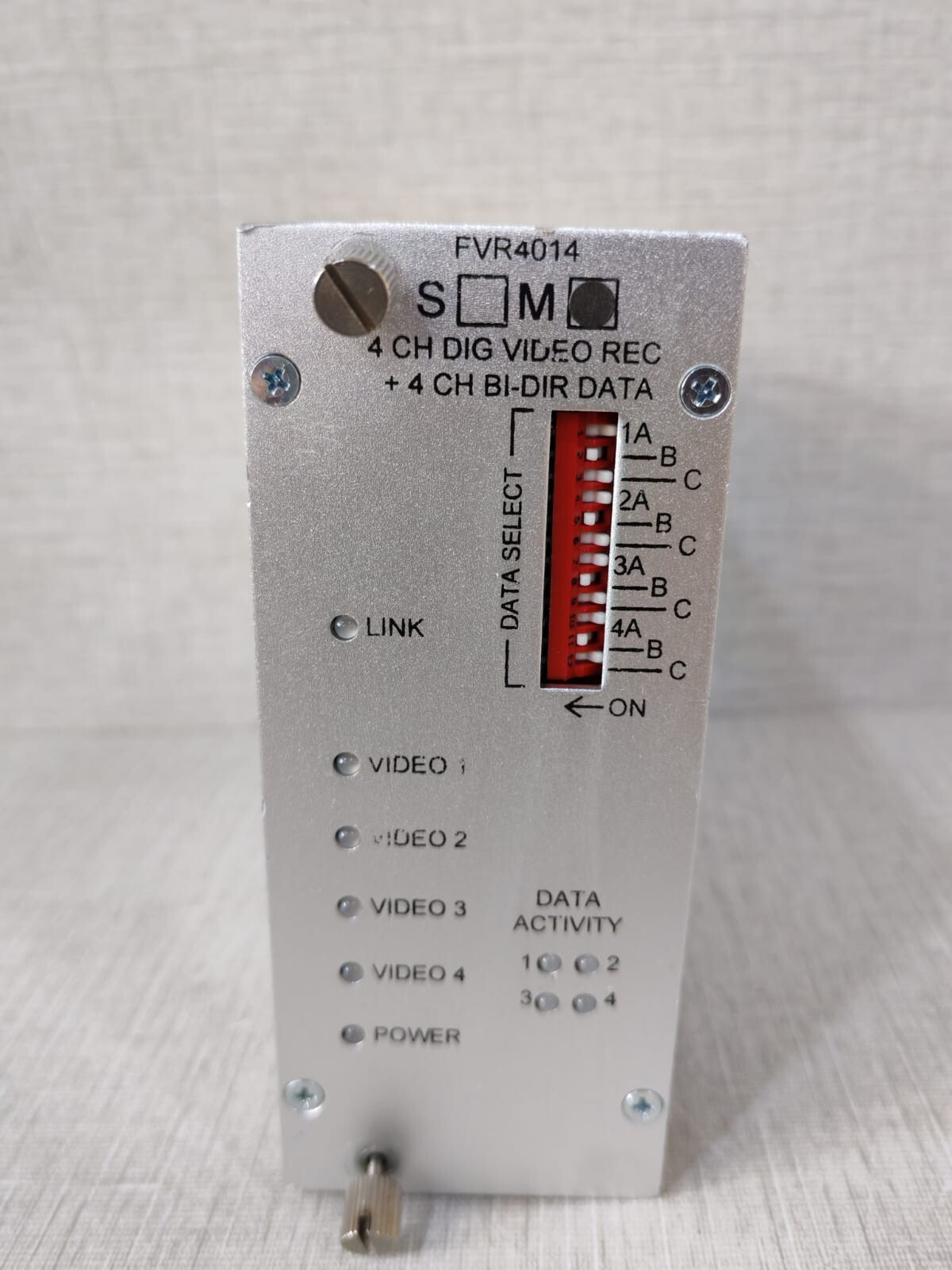 COMNET FVR4014(M) 4 CH DIG VIDEO REC+ 4 CH BI-DIR DATA
