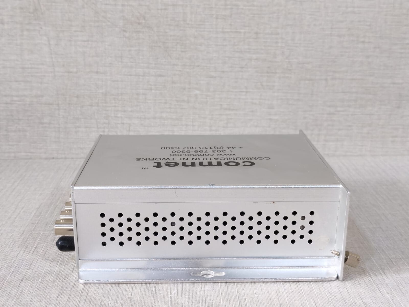 COMNET FVT4014(M) COMNET FVT4014(M) 4 CH DIG VIDEO XTMR + 4 CH BI-DIR DATA 8